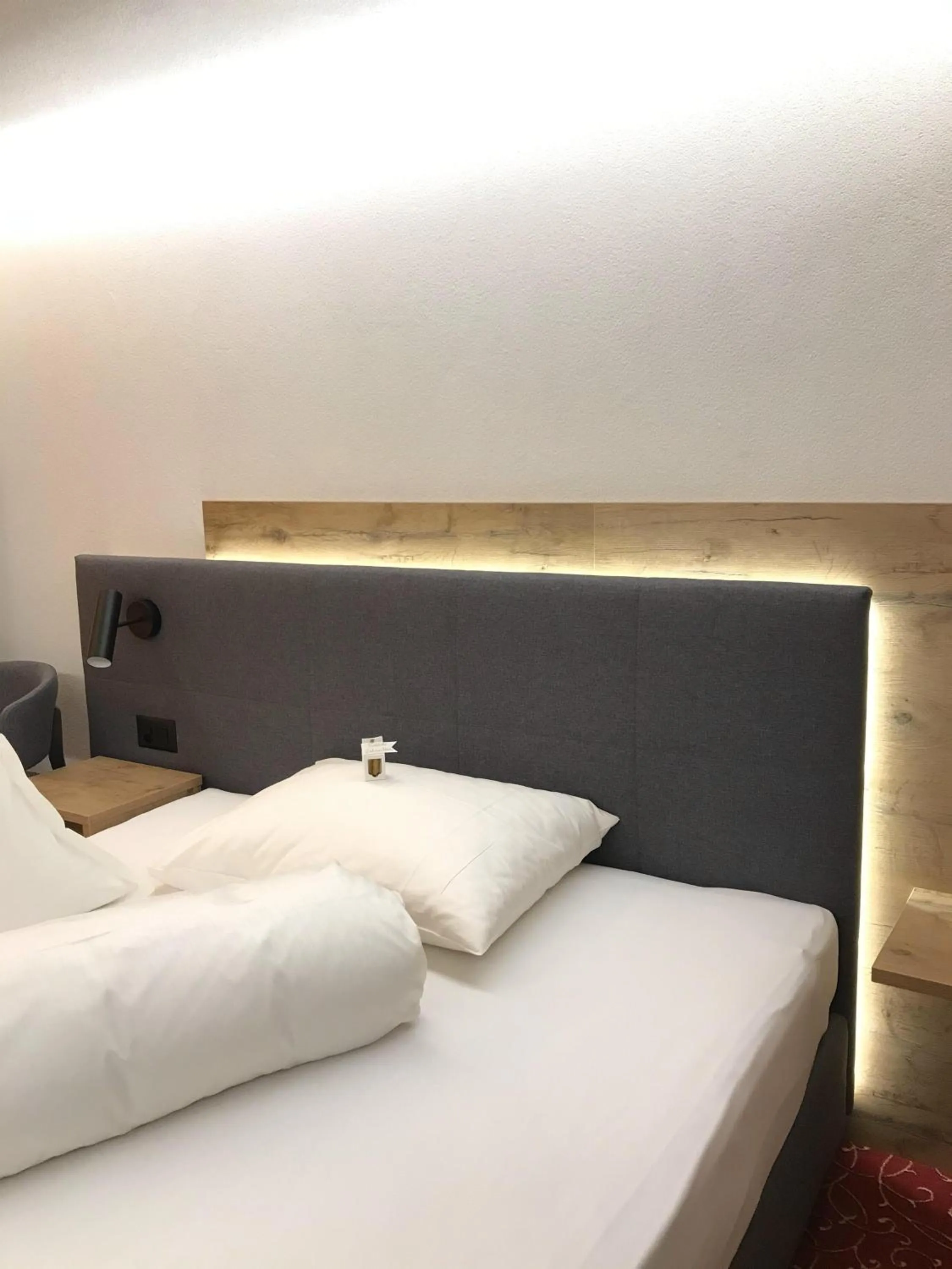 Photo of the whole room, Bed in Sonnenhotel Soldanella Sonneck