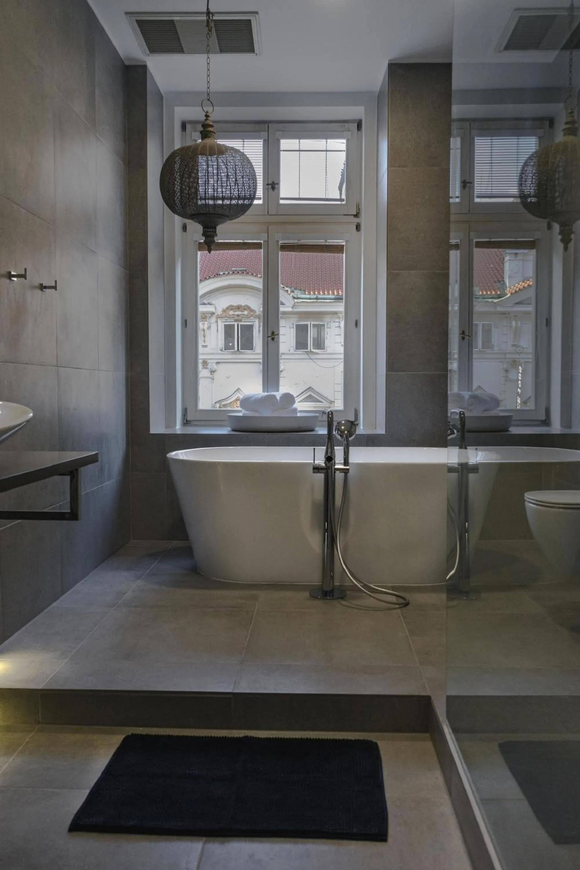 Shower in Friday Hotel