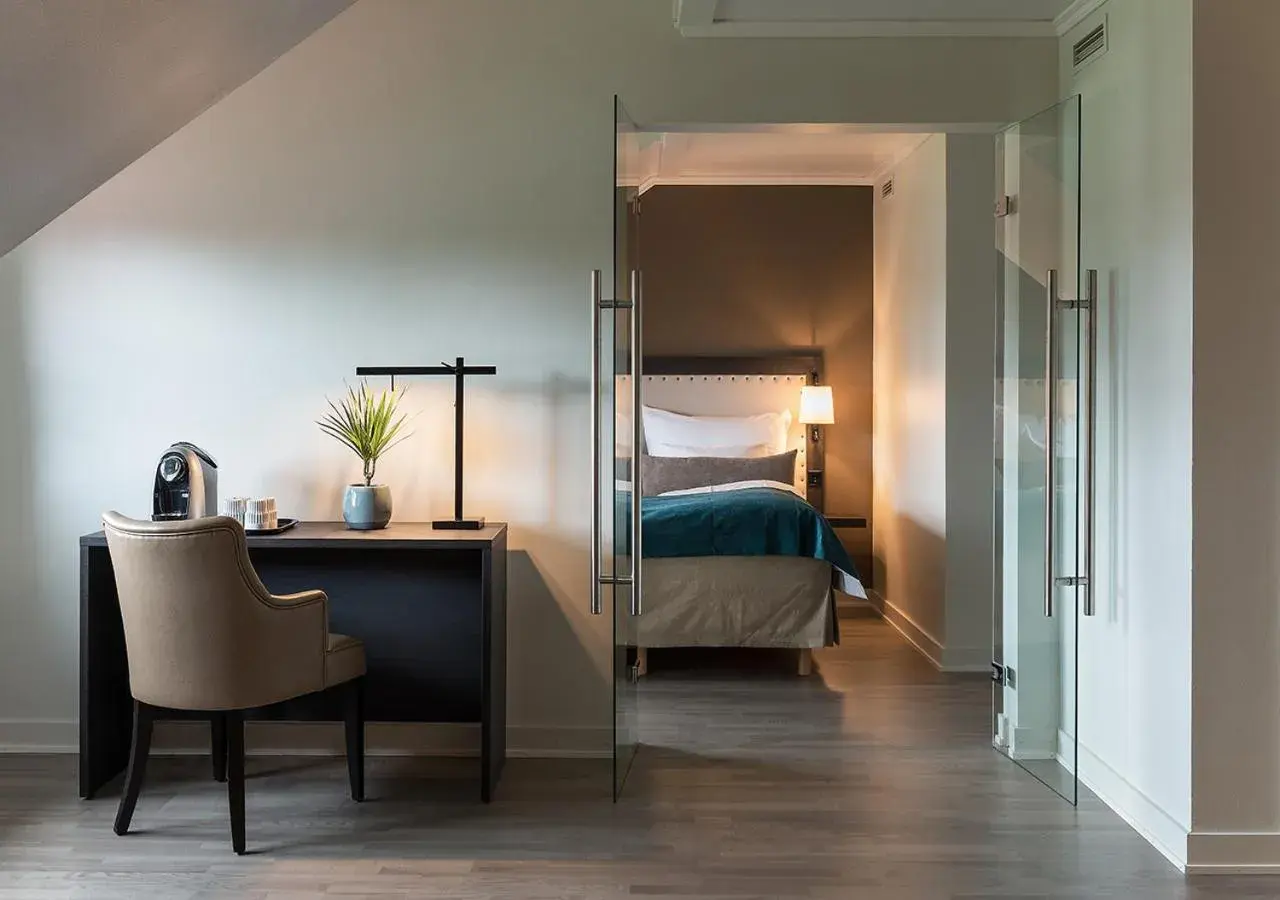 Coffee/tea facilities, Bed in Clarion Hotel Oslo Airport Coffee/tea facilities, Bed in Clarion Hotel Oslo Airport