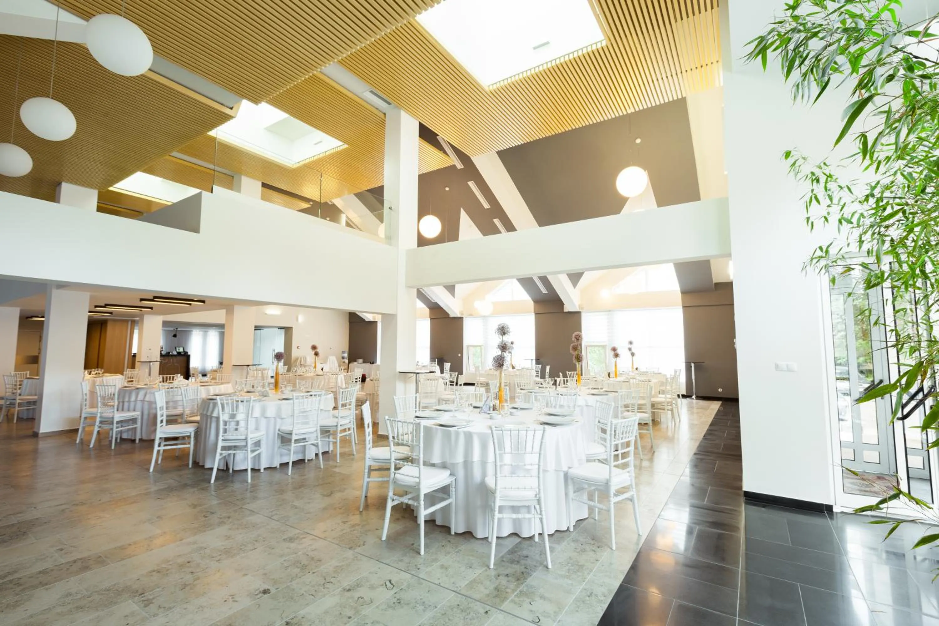 Restaurant/places to eat in Hotel Bistrita