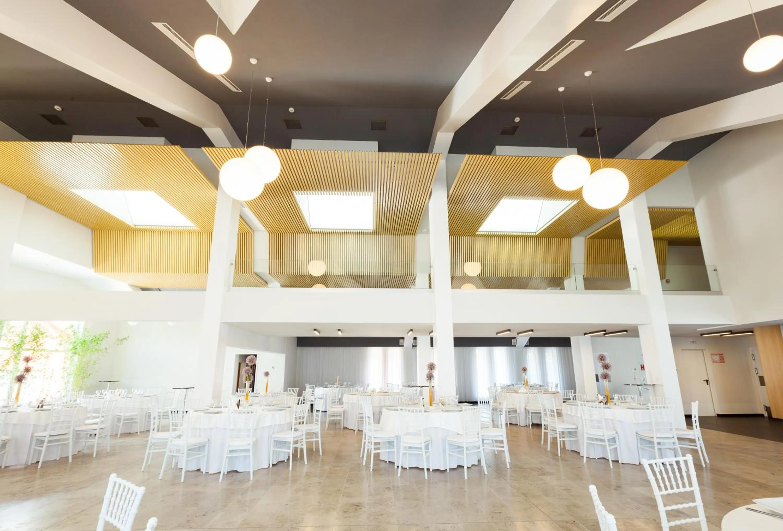 Restaurant/places to eat in Hotel Bistrita