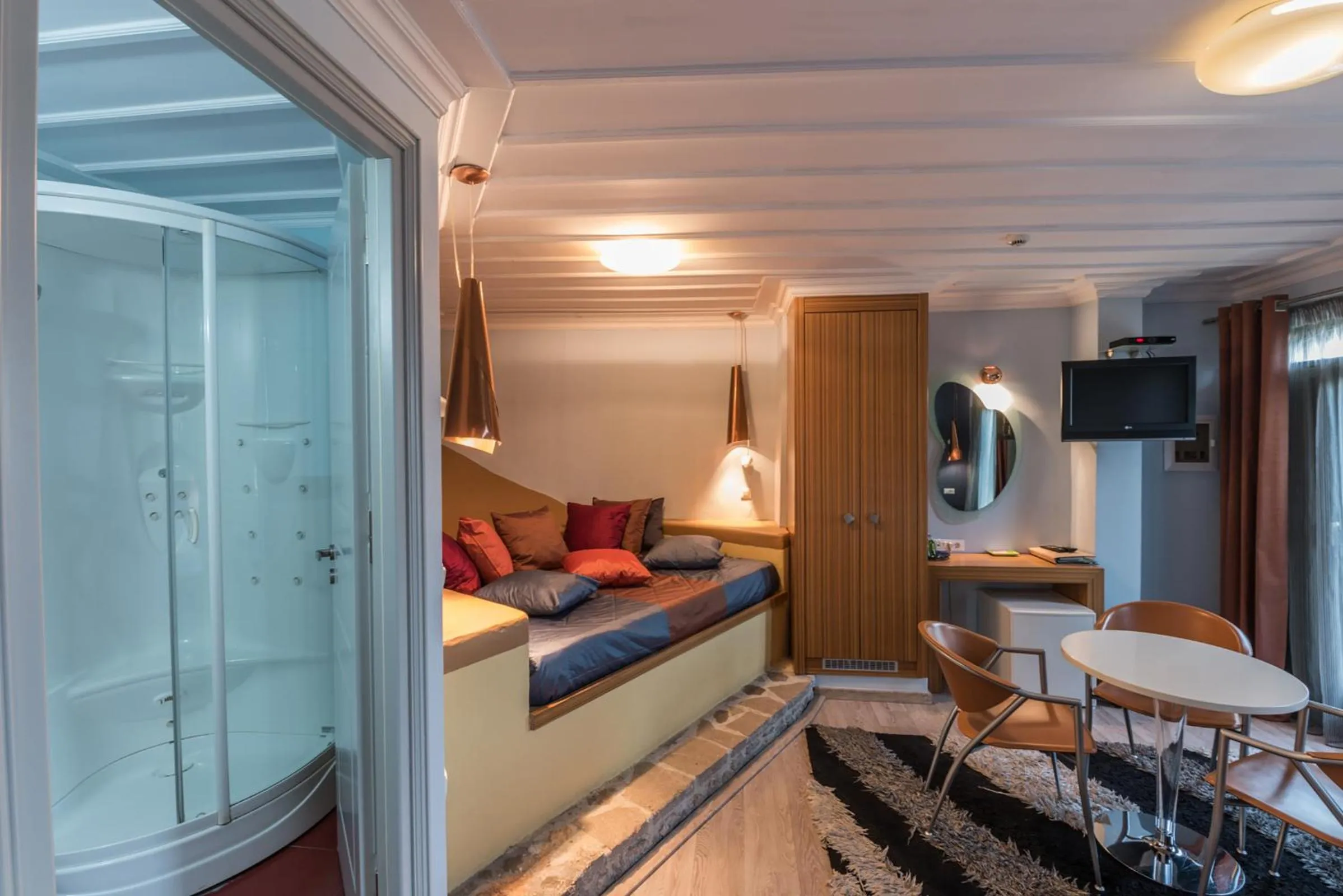 Photo of the whole room, Bed in Amfitriti Palazzo