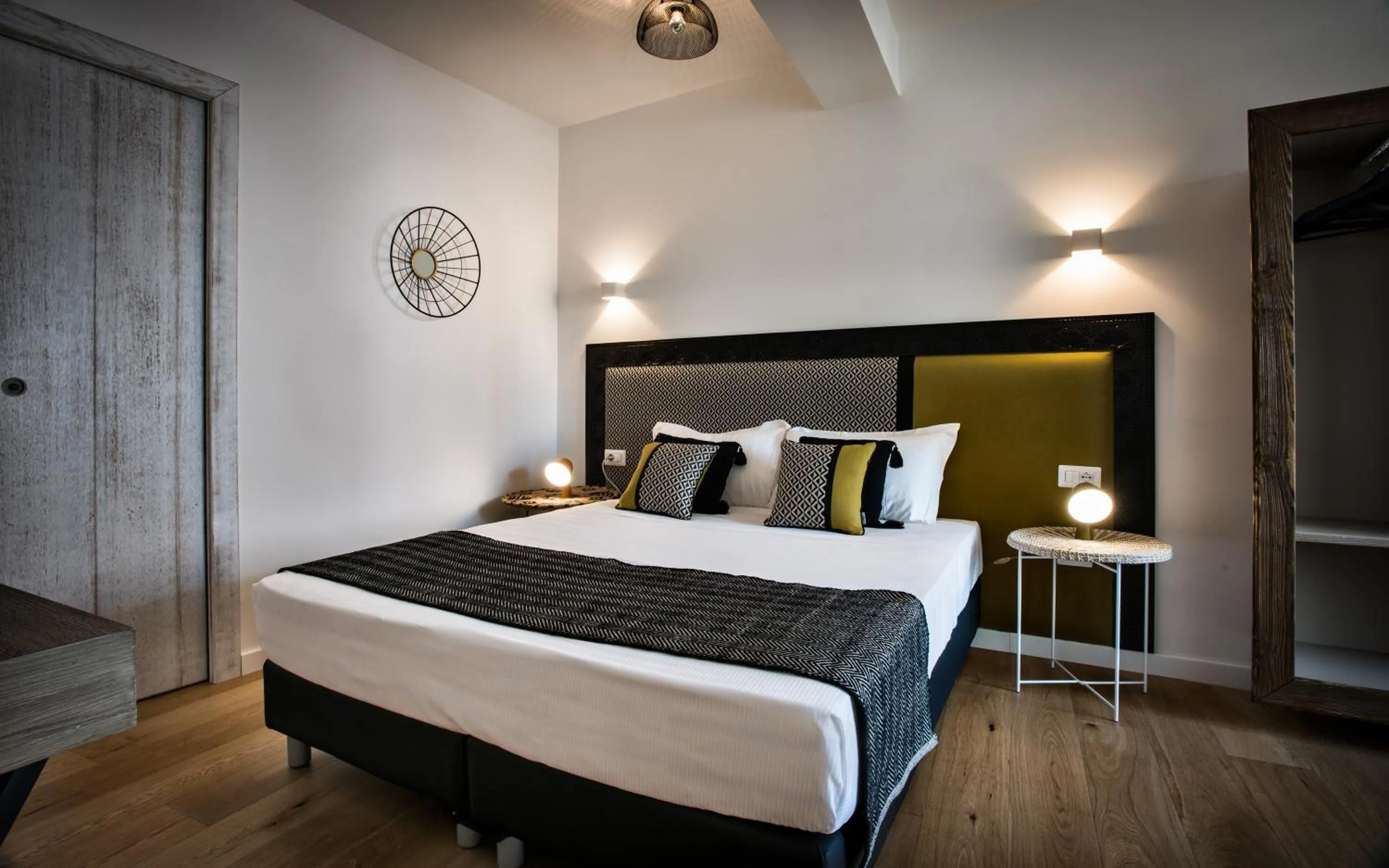 Photo of the whole room in Teku Sardinia Boutique Hotel