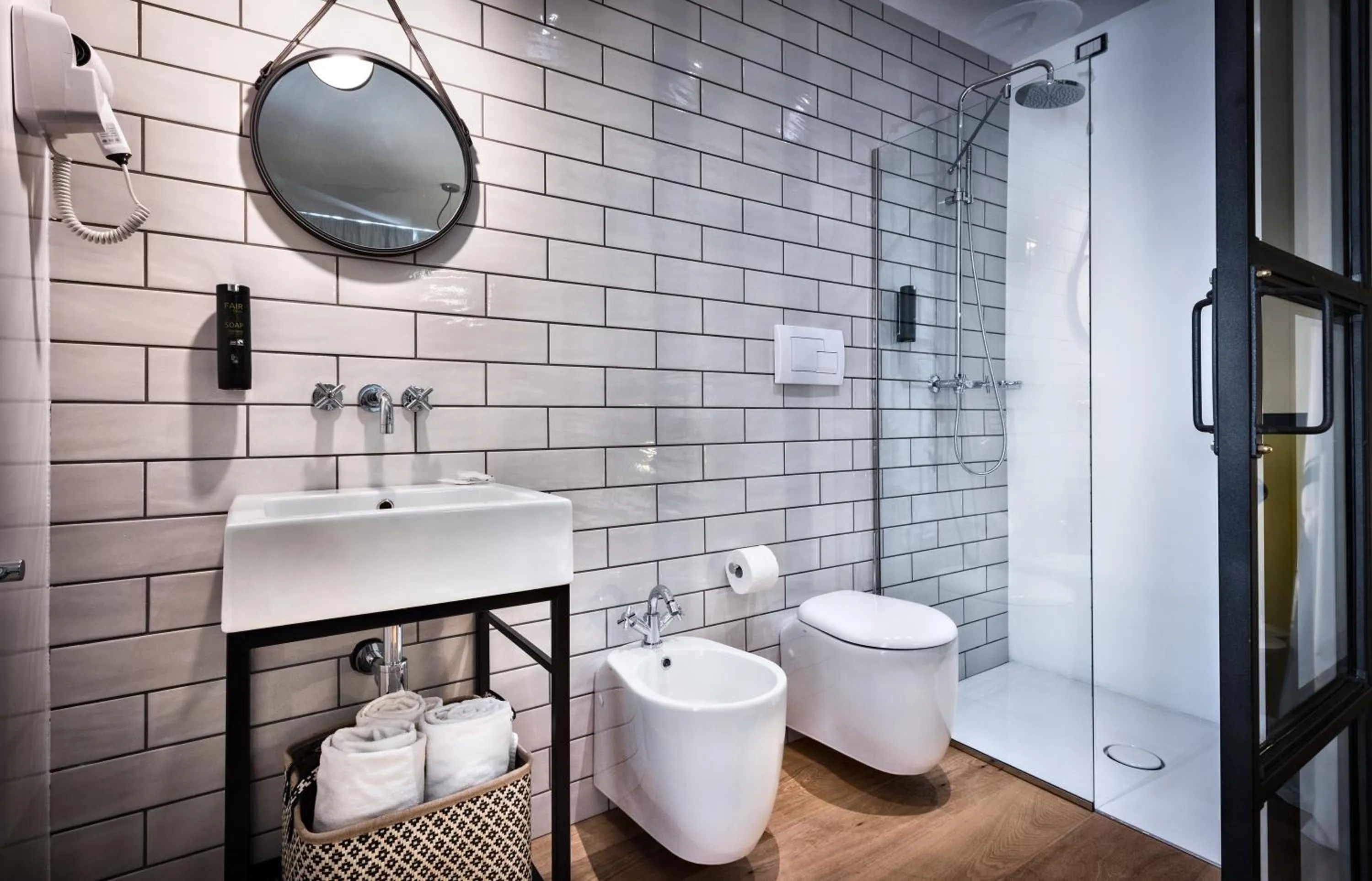 Shower in Teku Sardinia Boutique Hotel