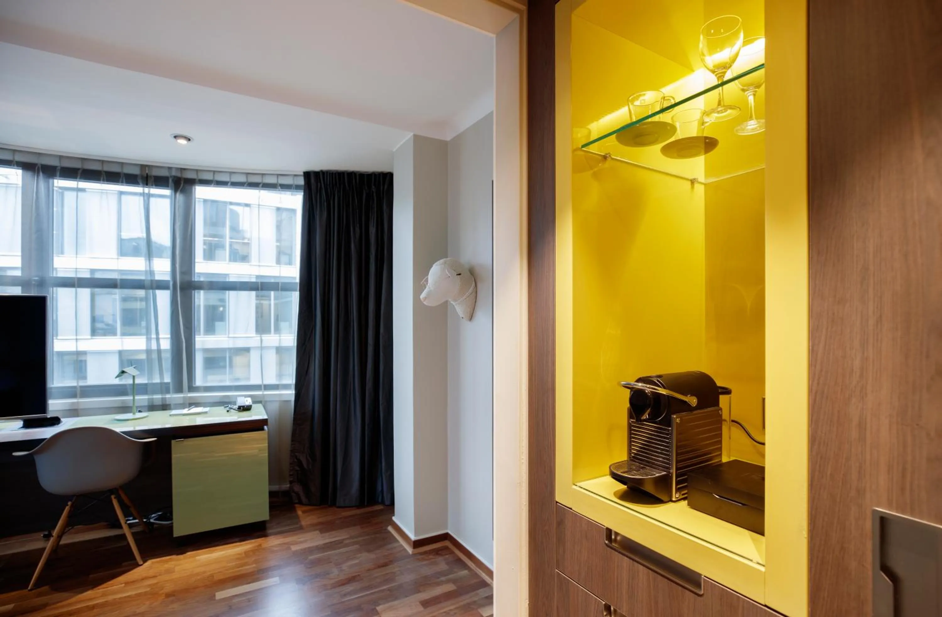 TV and multimedia in Clarion Hotel The Hub