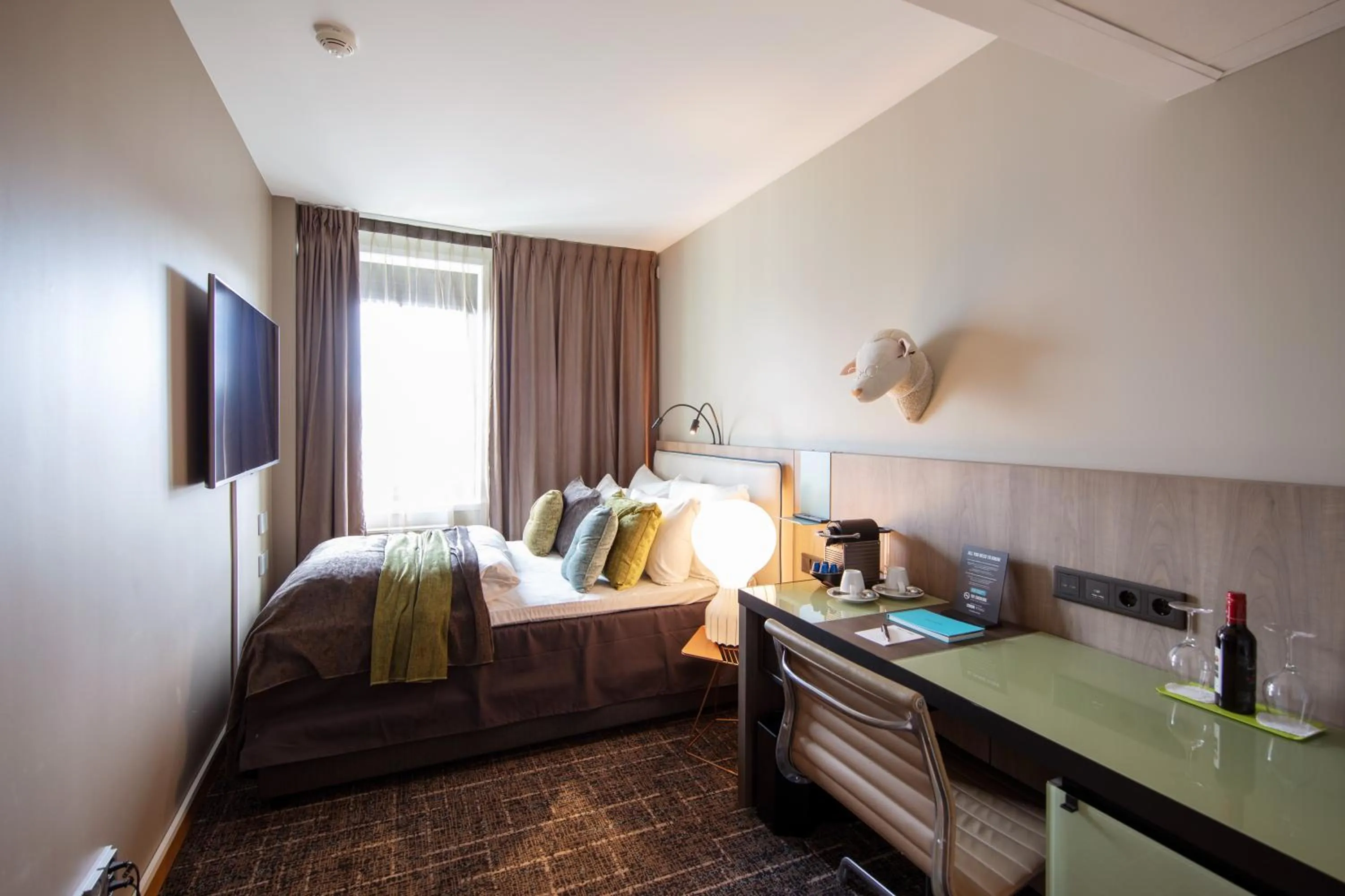 Bedroom, Bed in Clarion Hotel The Hub