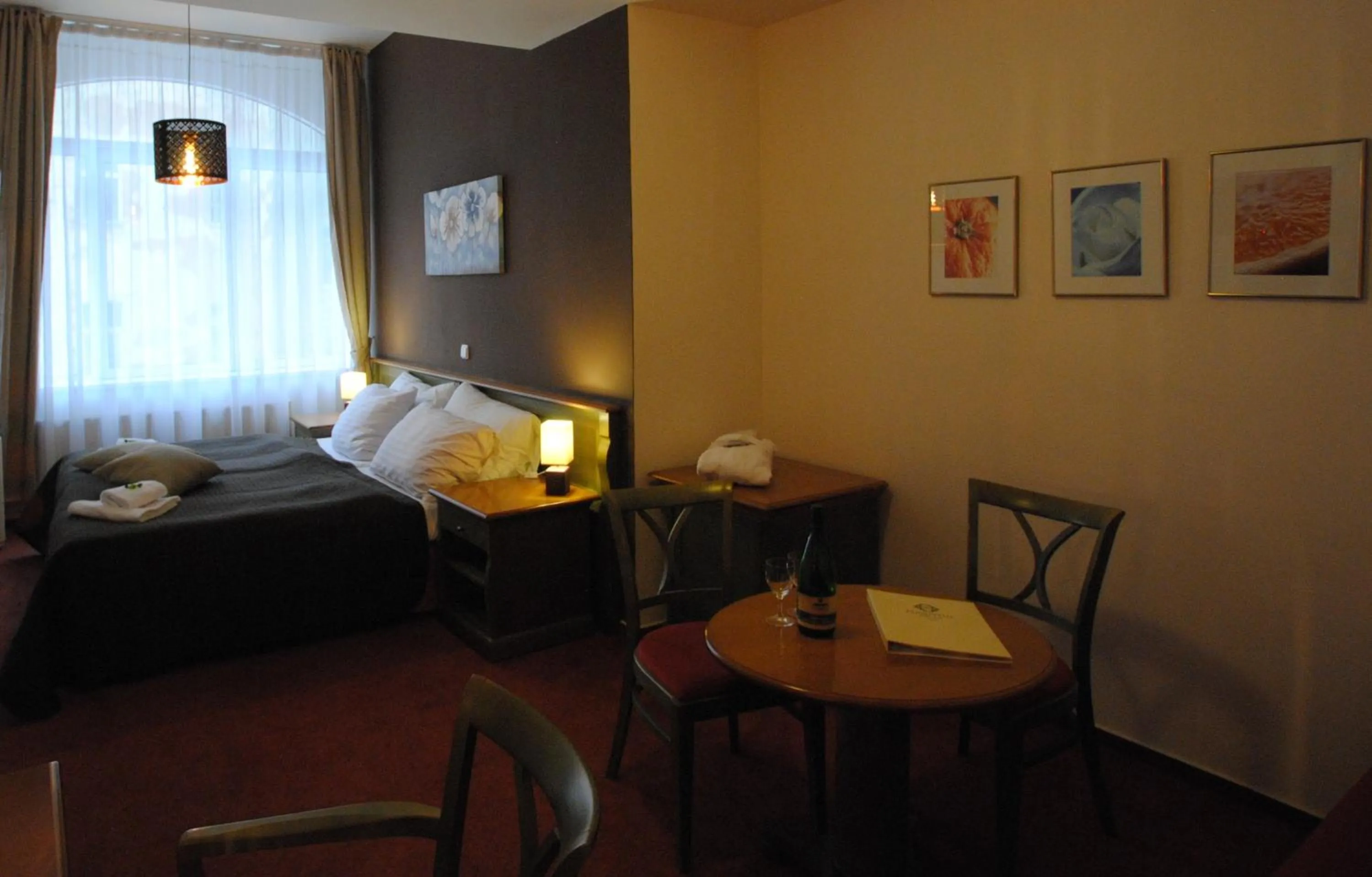 Other, Bed in Augustus et Otto Hotel