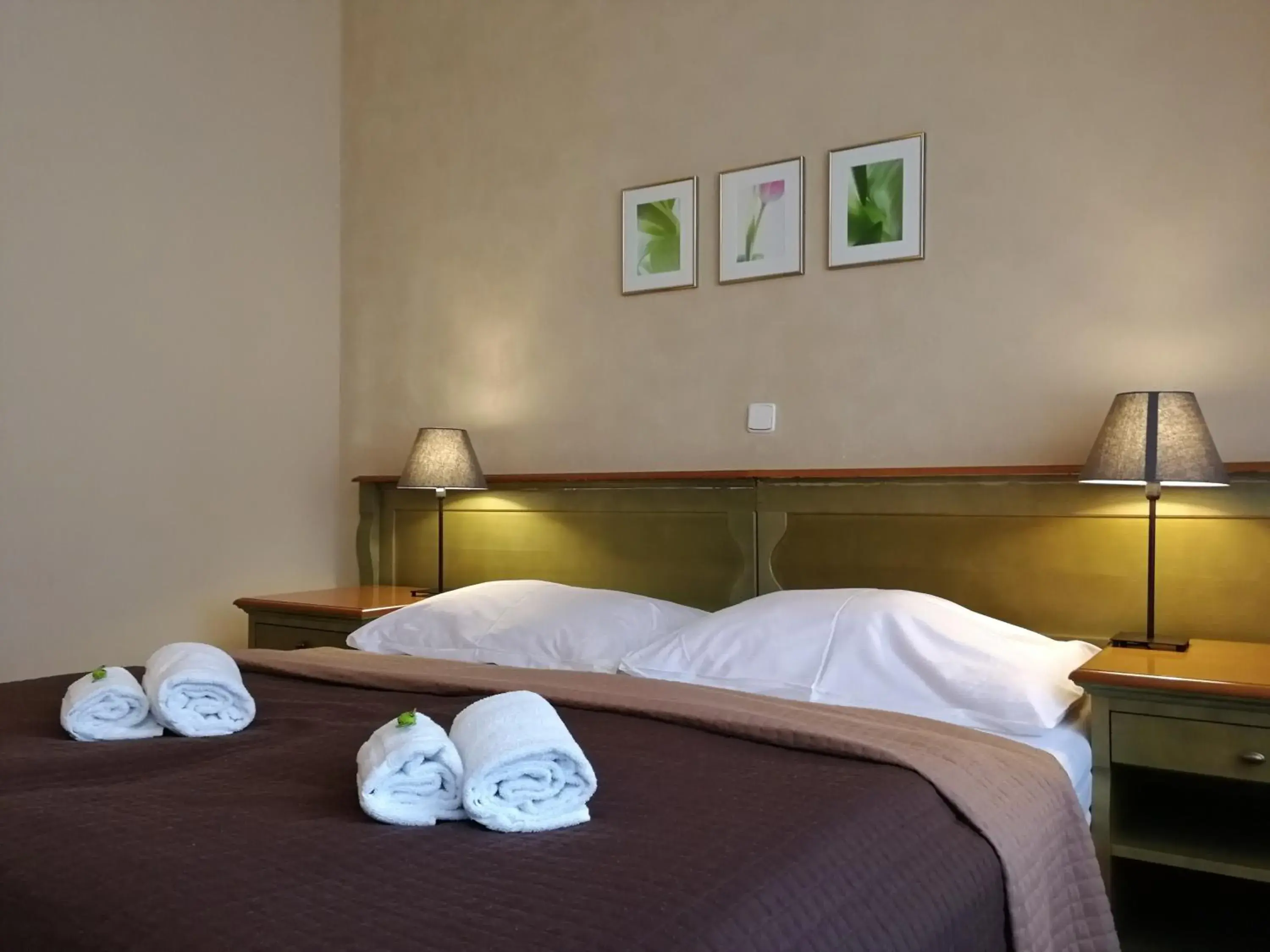 Bed in Augustus et Otto Hotel Bed in Augustus et Otto Hotel