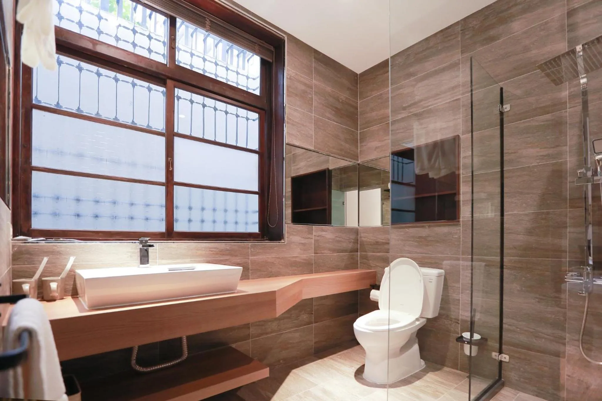 Bathroom in Chung Fu Inn