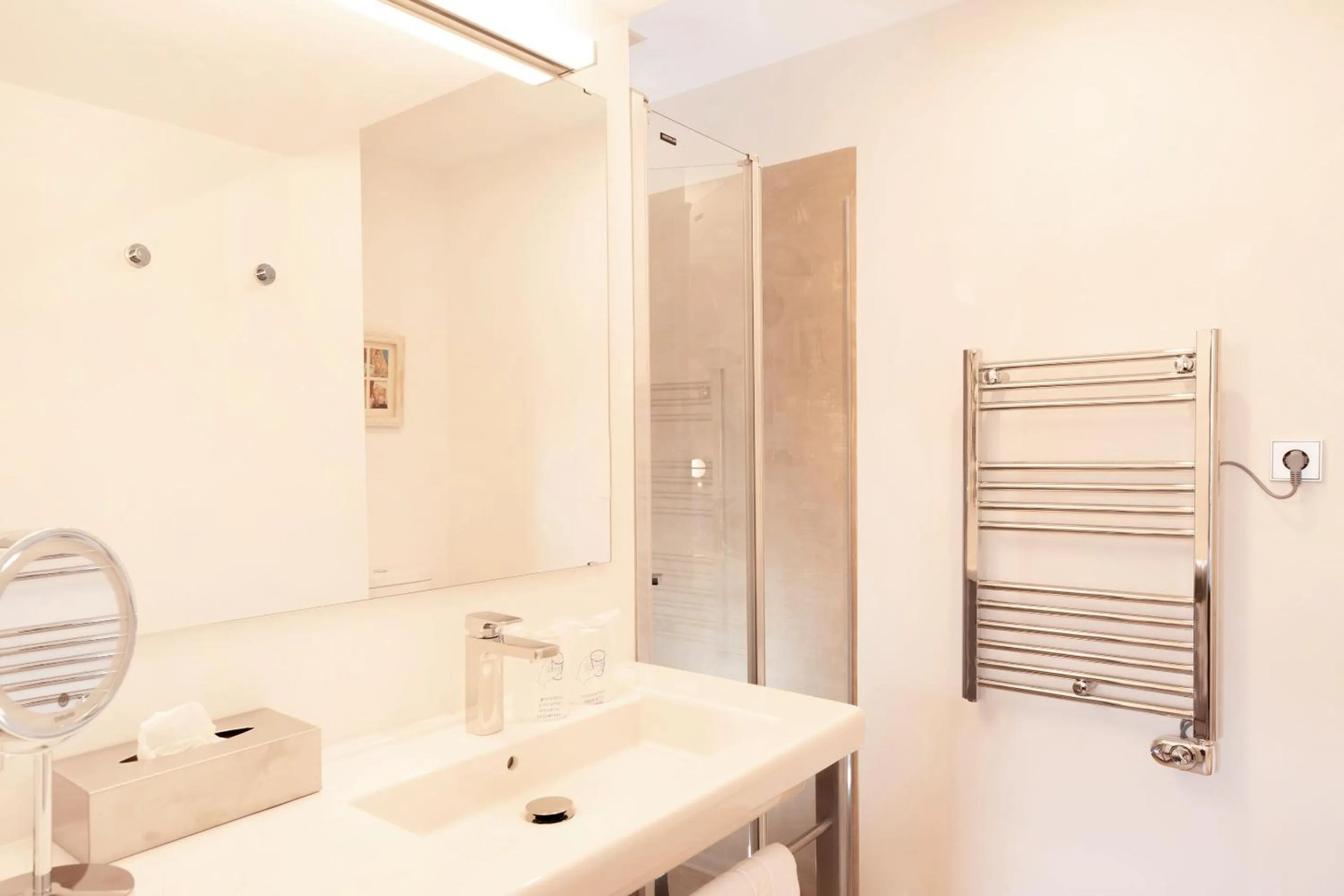 Bathroom in Hotel y Apartamentos DES PUIG