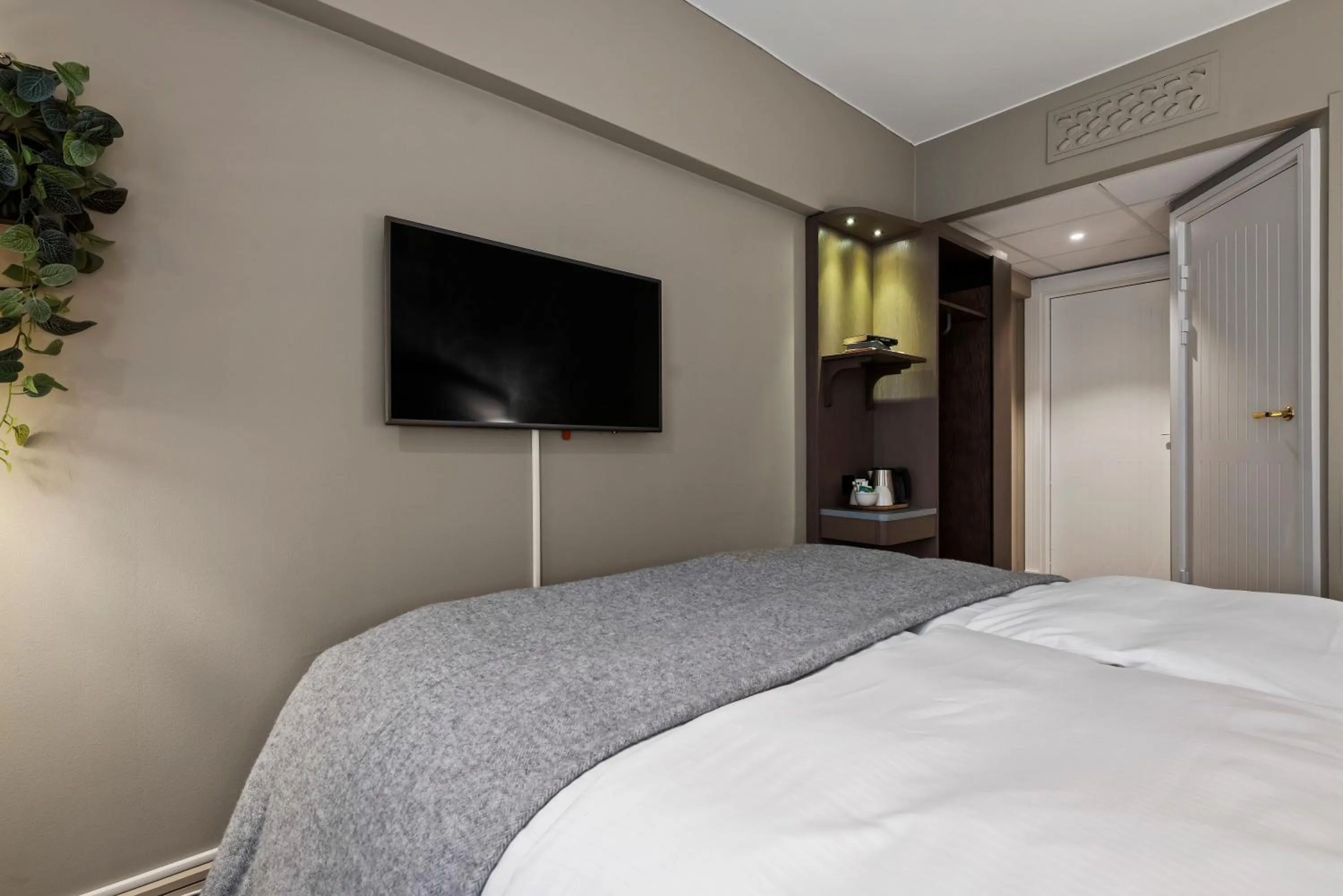 Bed in Home Hotel Bastion