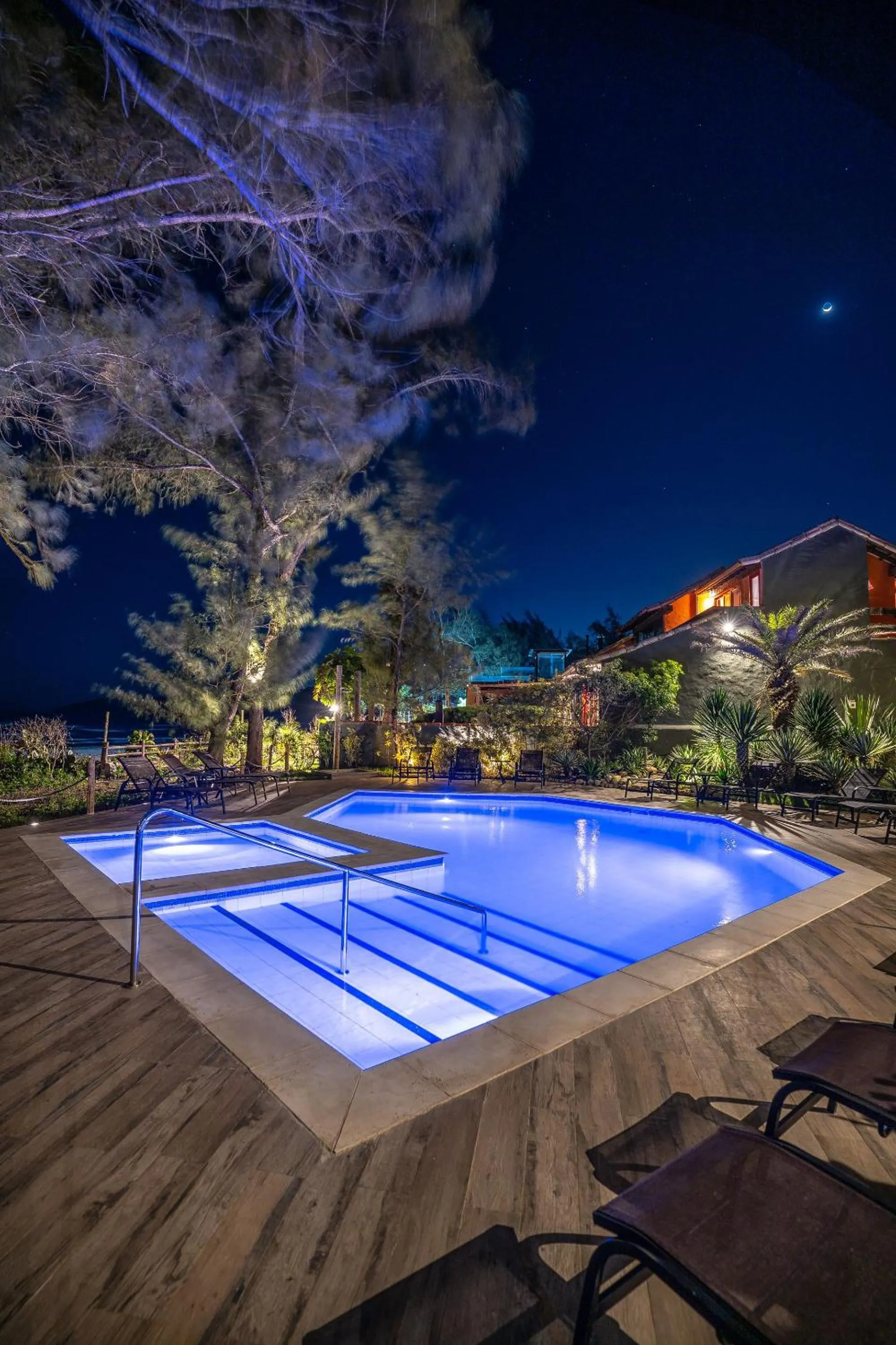 Night in Pousada dos Gravatás