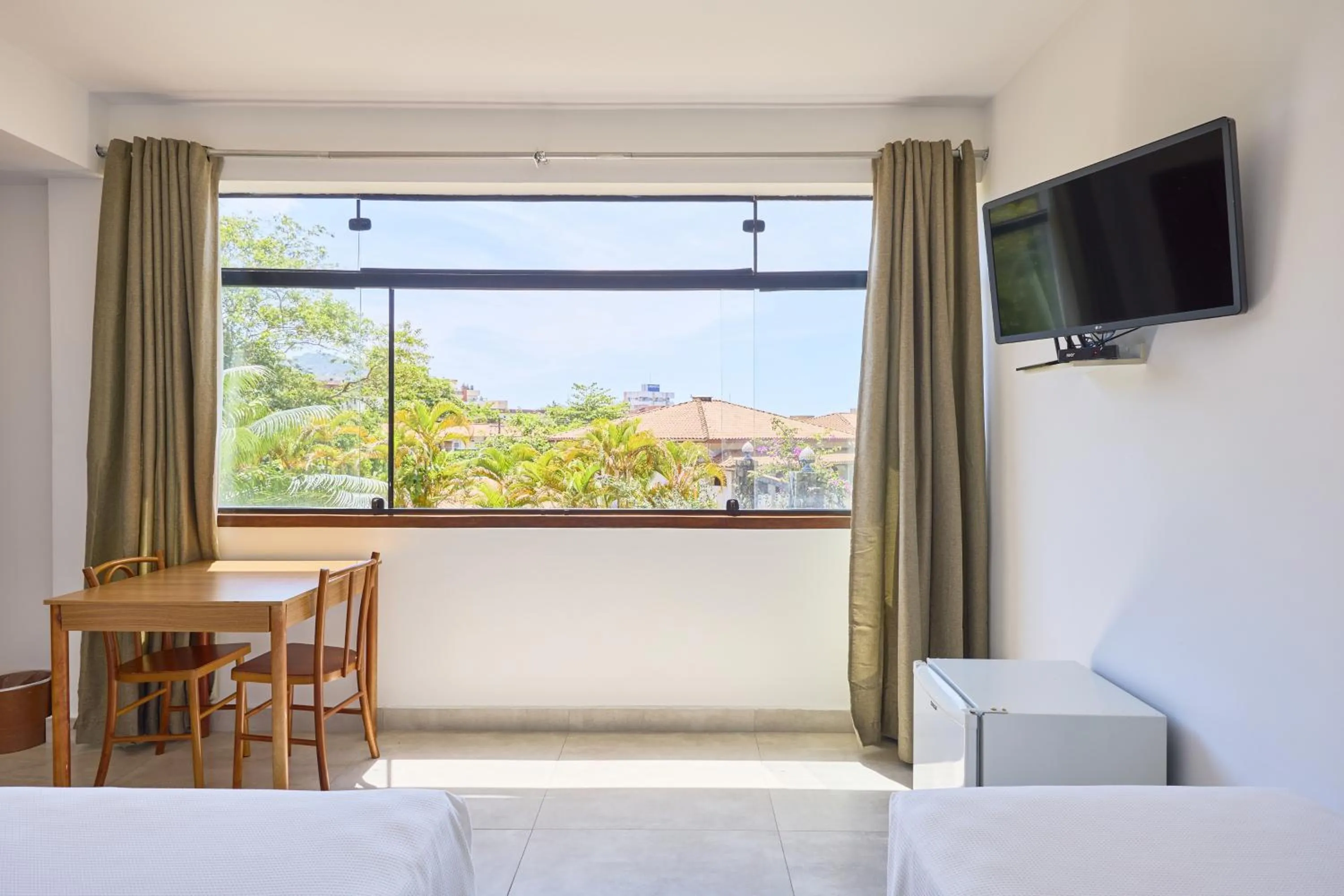 TV and multimedia, Bed in Hotel Coquille