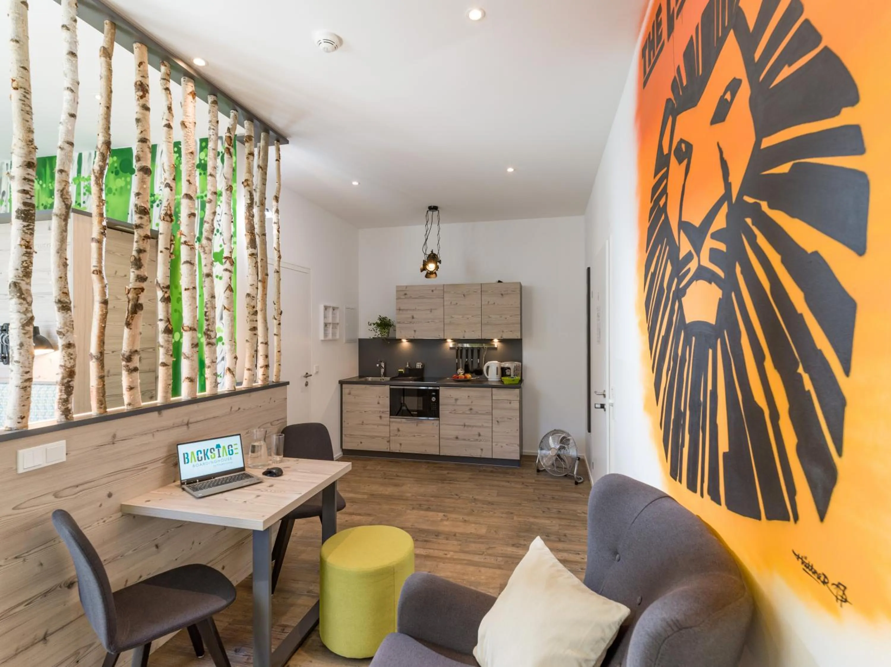Aparthotel Backstage