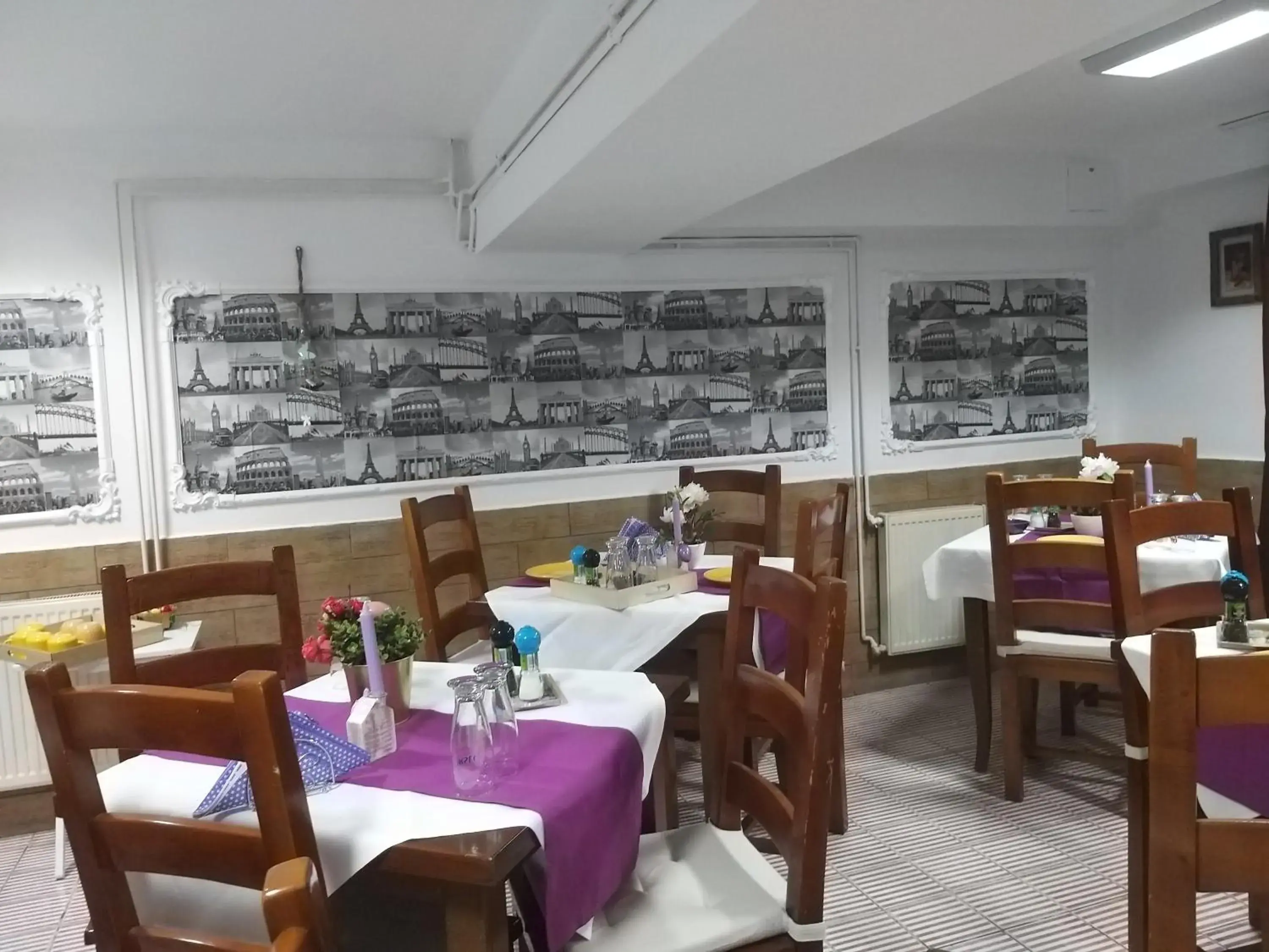 Restaurant/places to eat in La Casa Nord Restaurant/places to eat in La Casa Nord