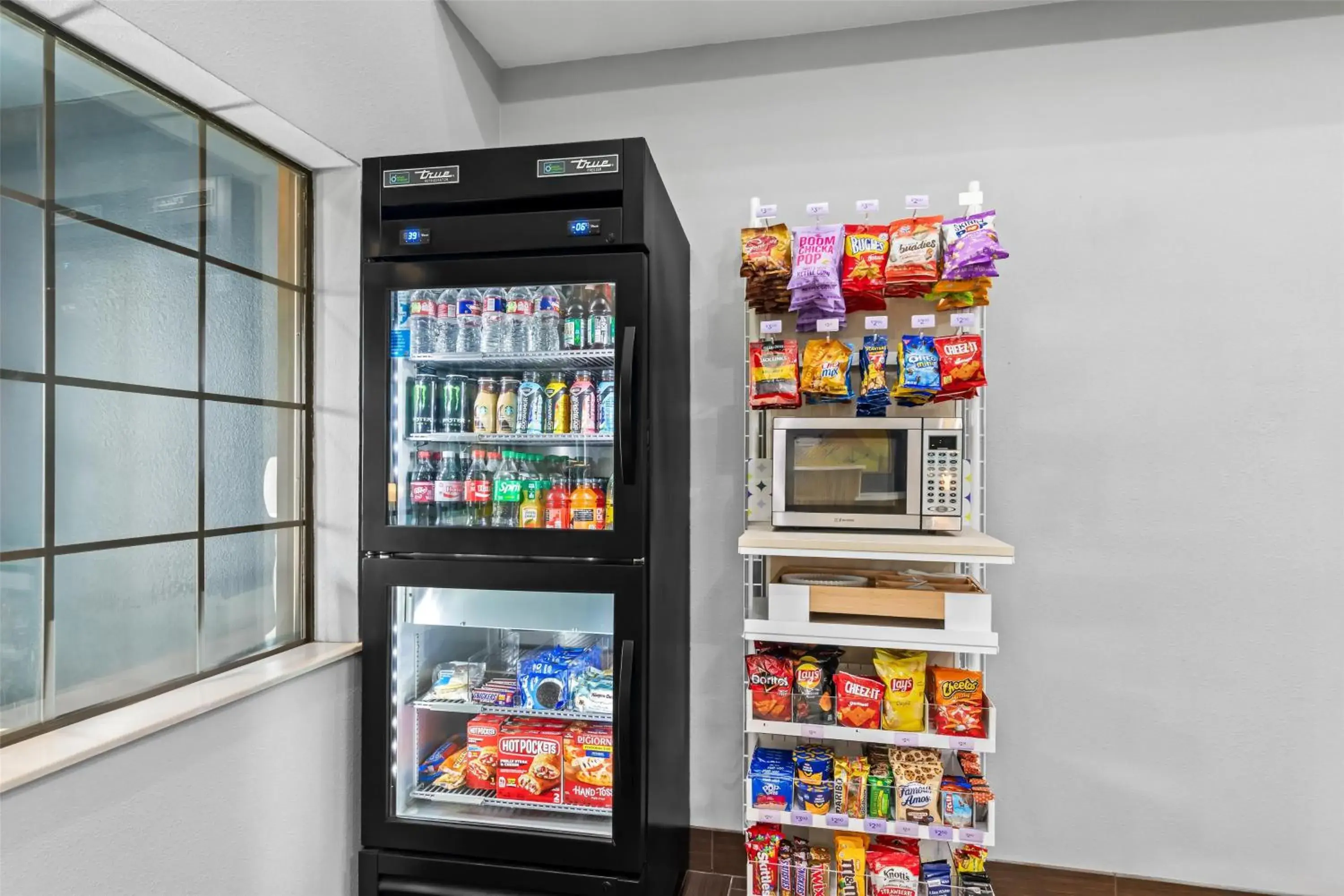 Restaurant/places to eat in Spark by Hilton Round Rock Restaurant/places to eat in Spark by Hilton Round Rock