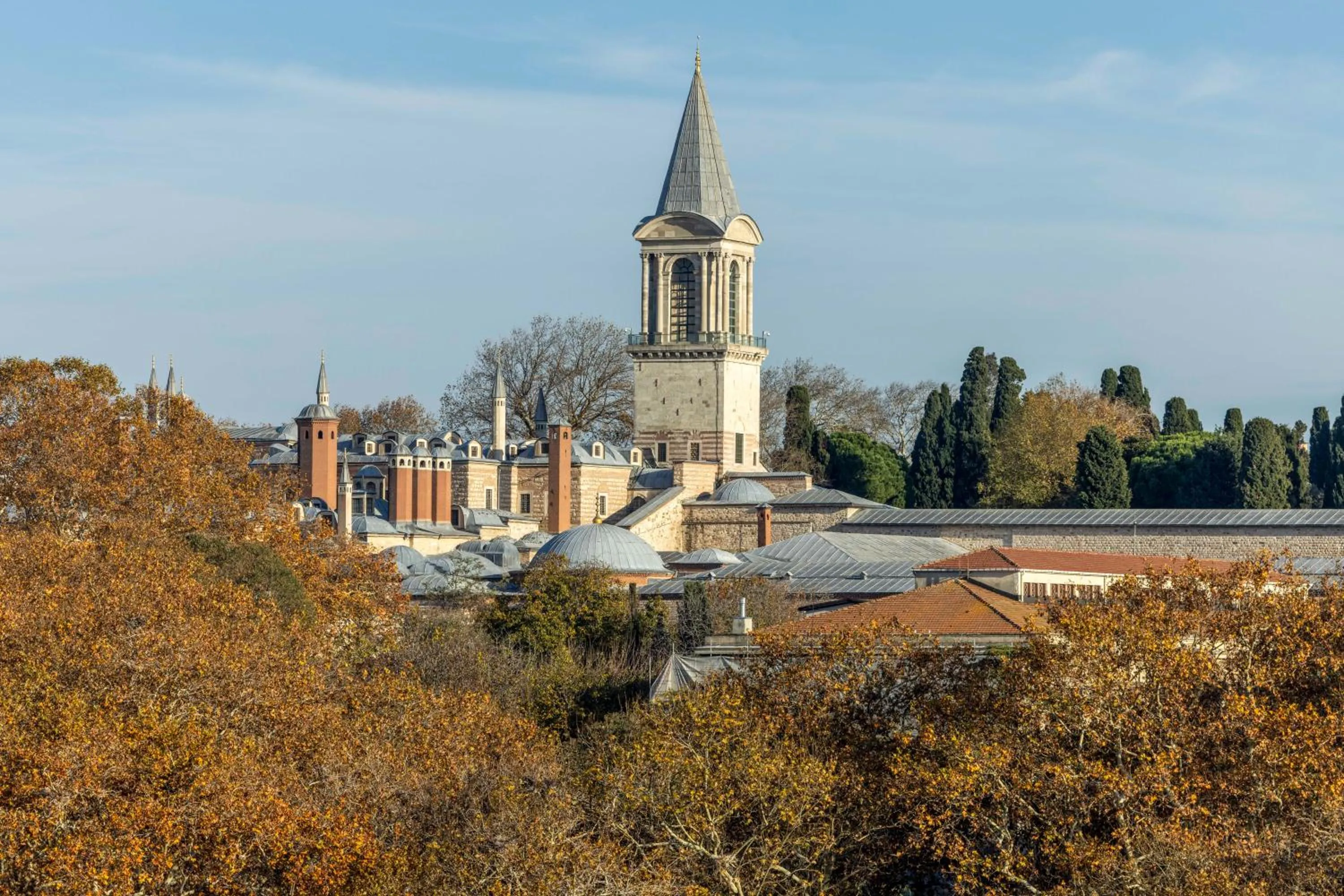 Nearby landmark in Raymond Hotel Old City