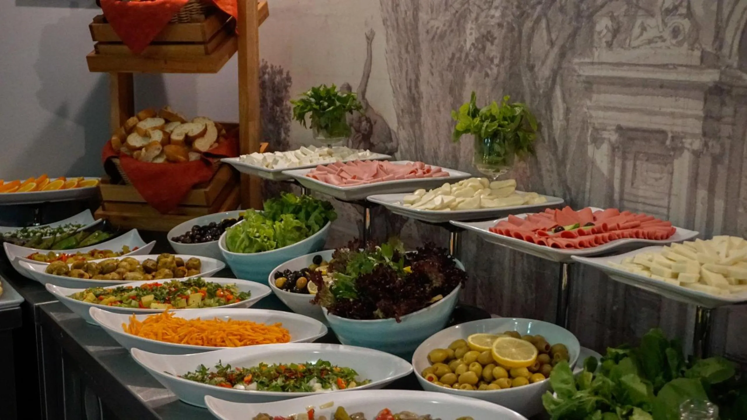 Raymond Hotel Old City