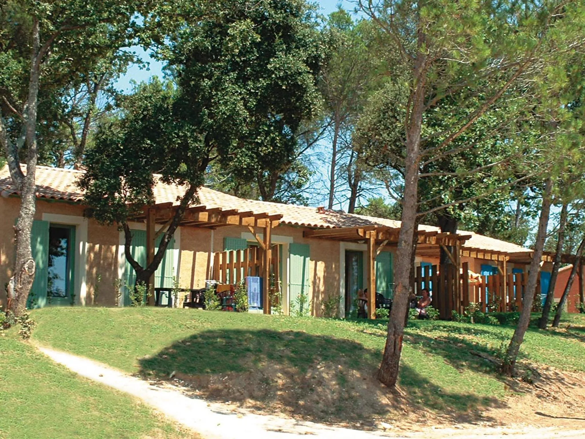 Facade/entrance in Lagrange Vacances Les Mazets de Gaujac
