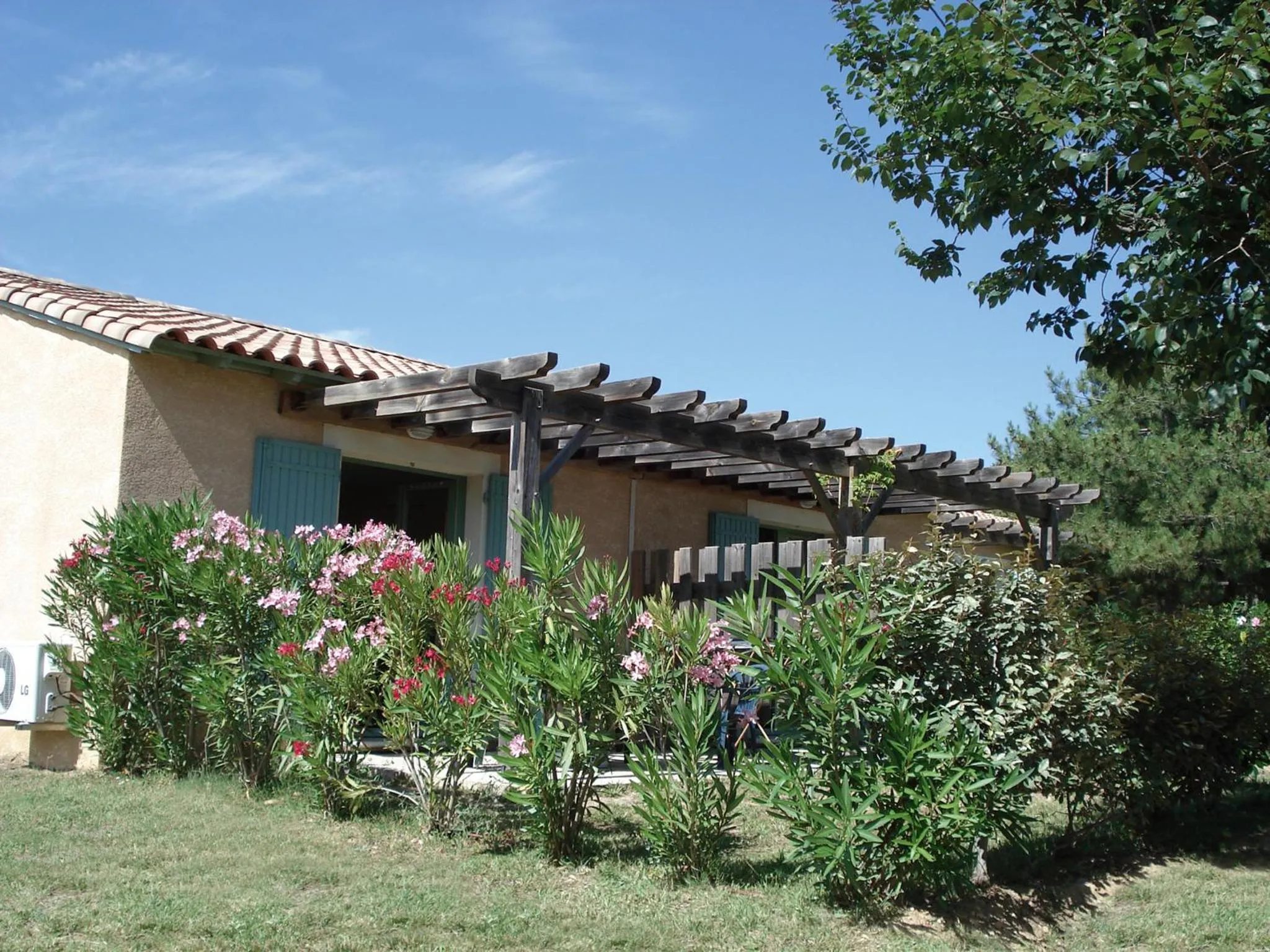 Garden in Lagrange Vacances Les Mazets de Gaujac