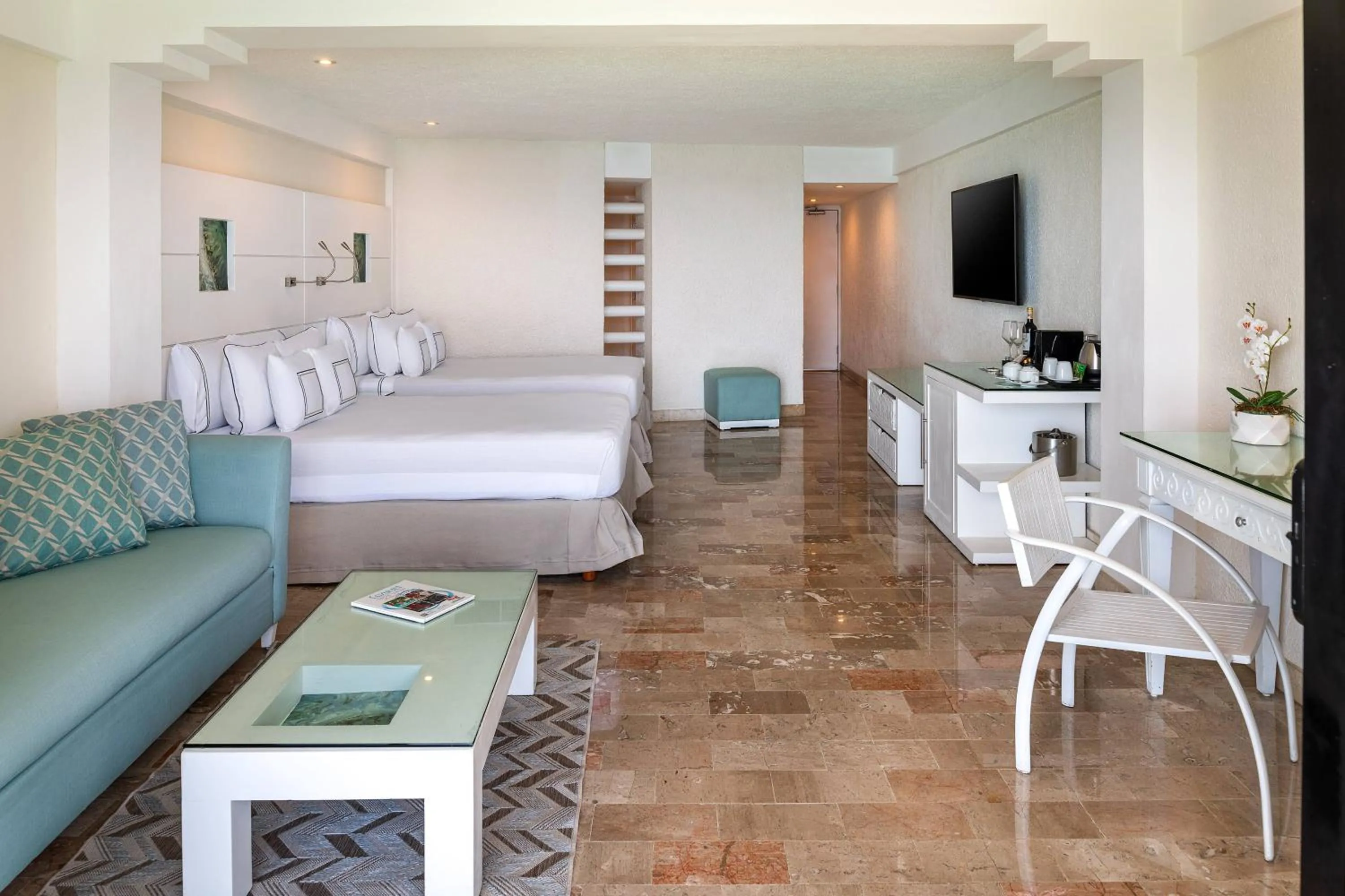 Property building, Bed in Meliá Cozumel - All Inclusive