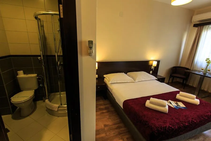 Lucic Rooms & Suites