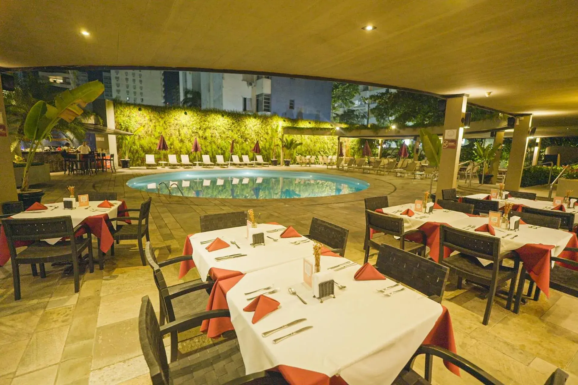 Restaurant/places to eat in Ferraretto Guarujá Hotel & Spa Restaurant/places to eat in Ferraretto Guarujá Hotel & Spa