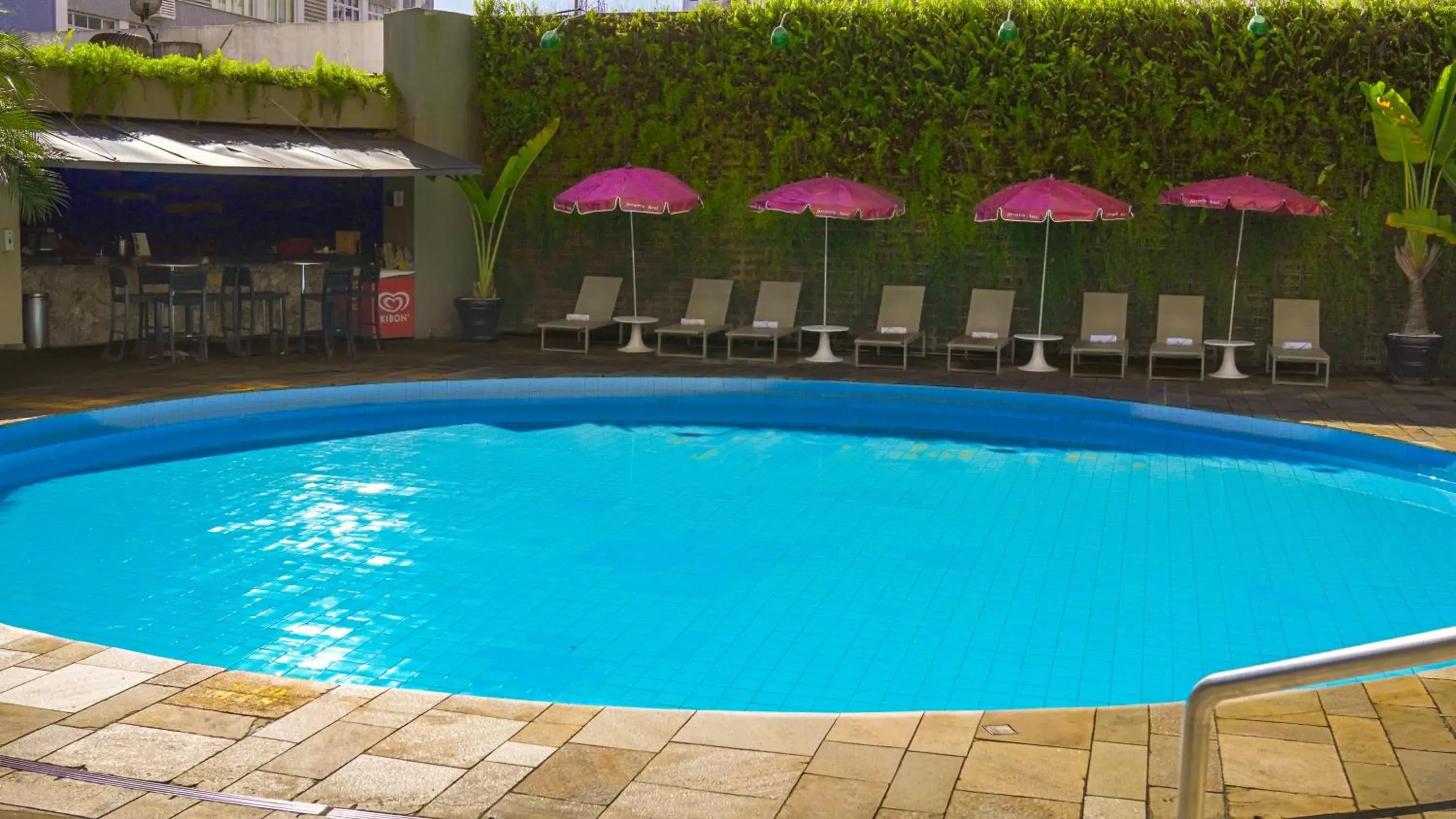 Swimming pool in Ferraretto Guarujá Hotel & Spa Swimming pool in Ferraretto Guarujá Hotel & Spa