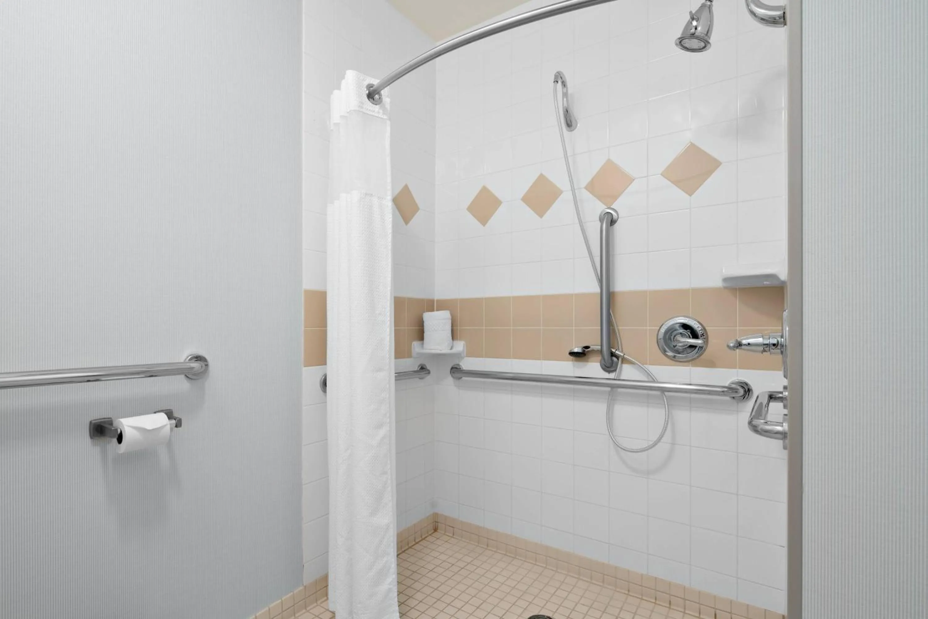 Bathroom in Courtyard by Marriott Edmonton Downtown