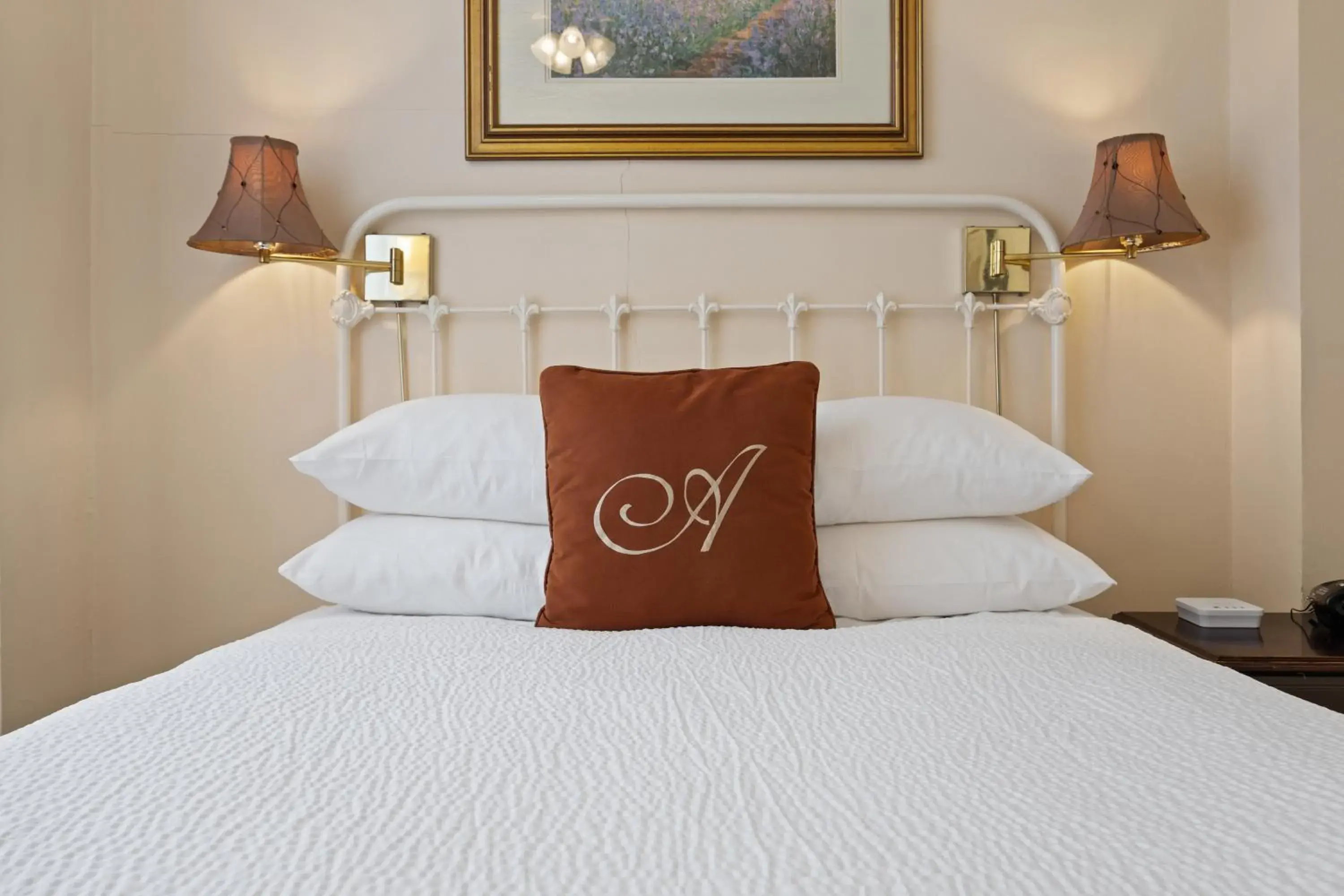 Bed in The Andrews Hotel Bed in The Andrews Hotel