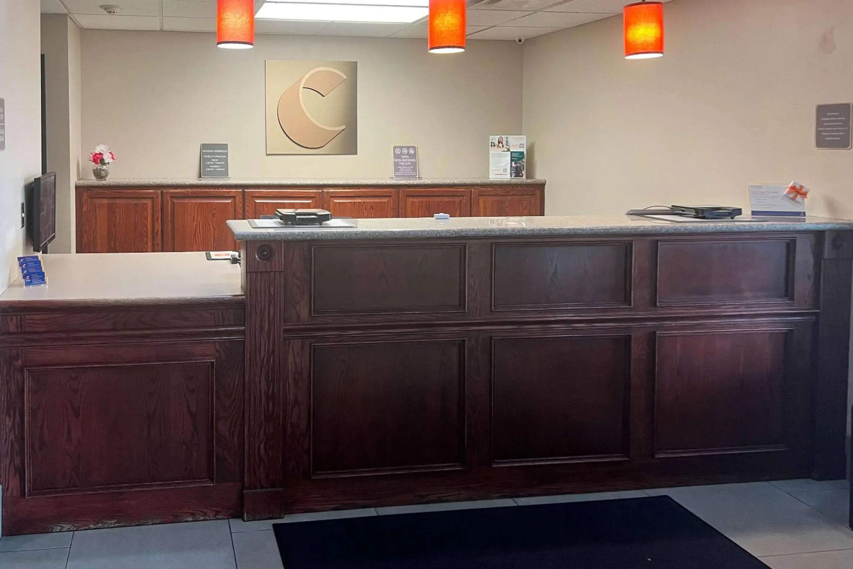 Lobby or reception in Comfort Inn & Suites St Paul Northeast Lobby or reception in Comfort Inn & Suites St Paul Northeast