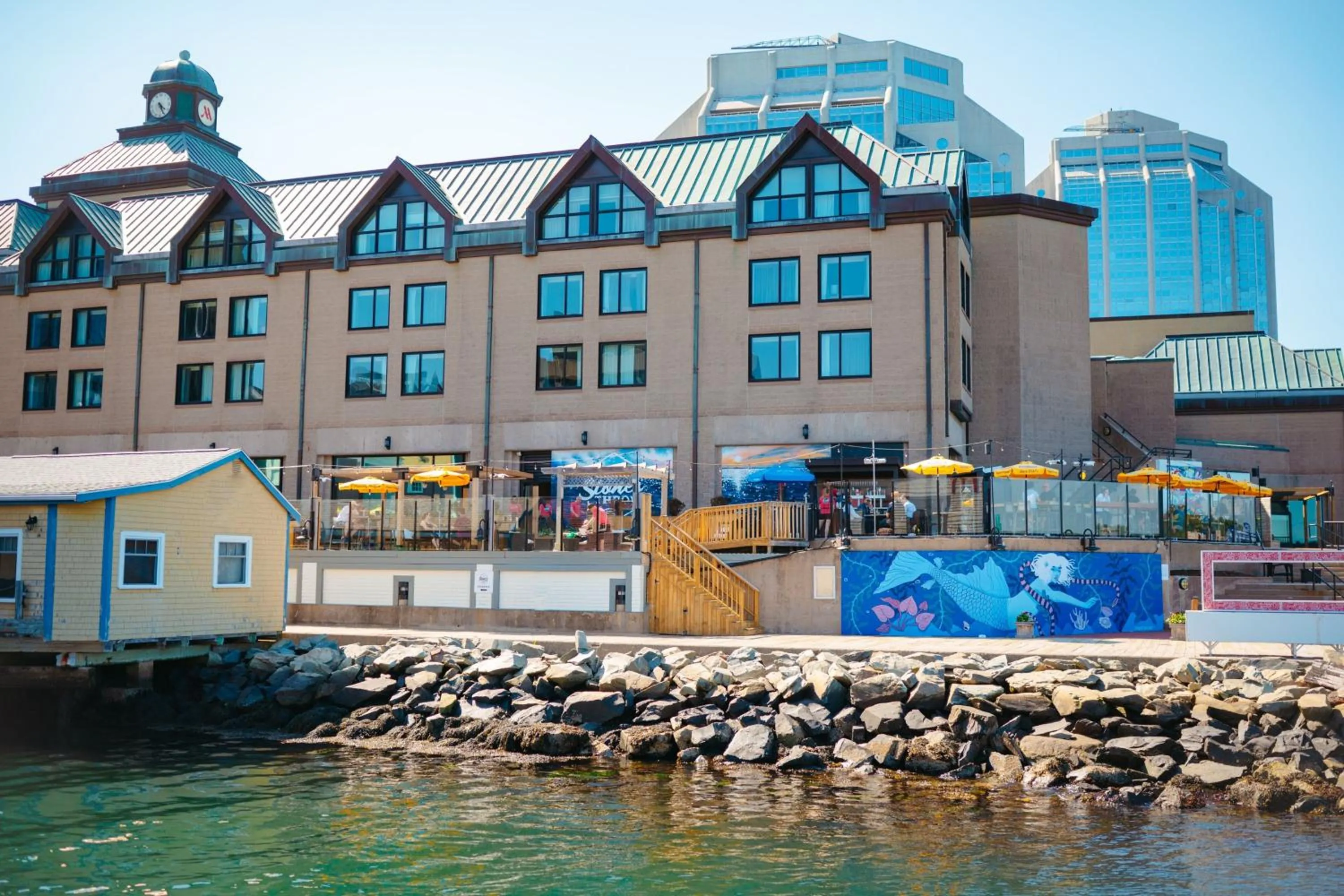 Restaurant/places to eat in Halifax Marriott Harbourfront Hotel