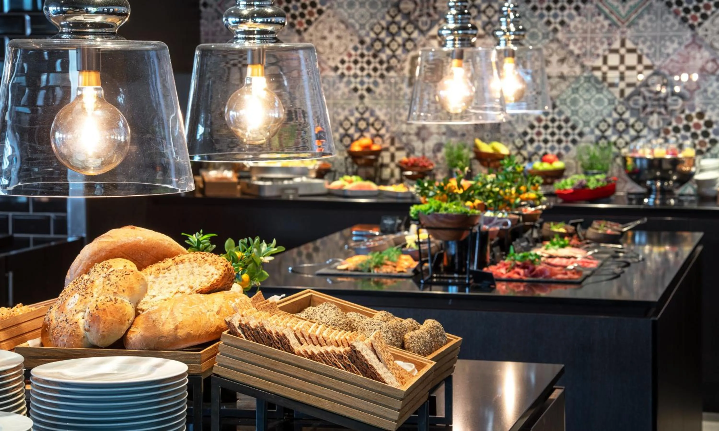 Buffet breakfast in Thon Hotel Triaden