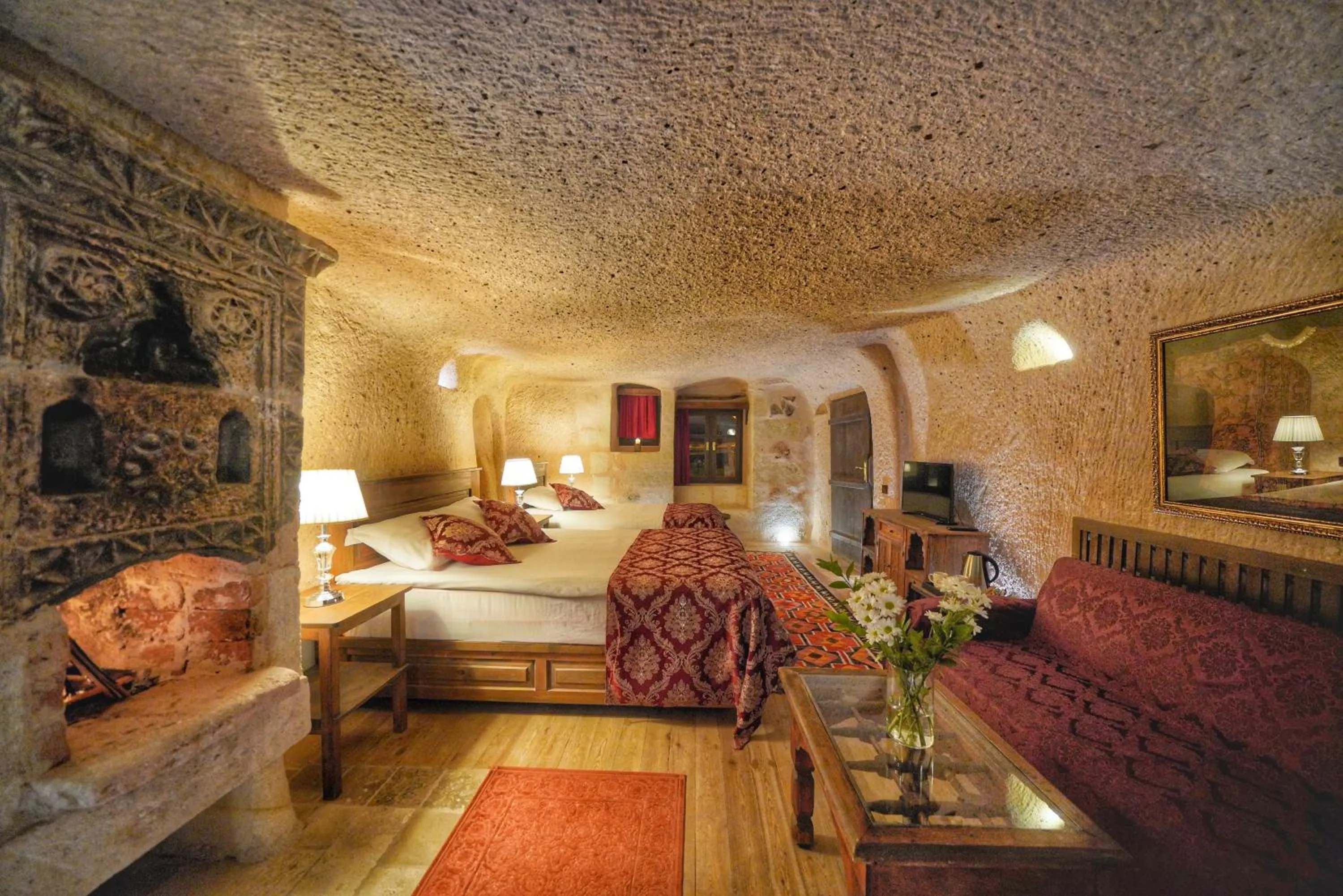 TV and multimedia, Bed in Takaev Cave House