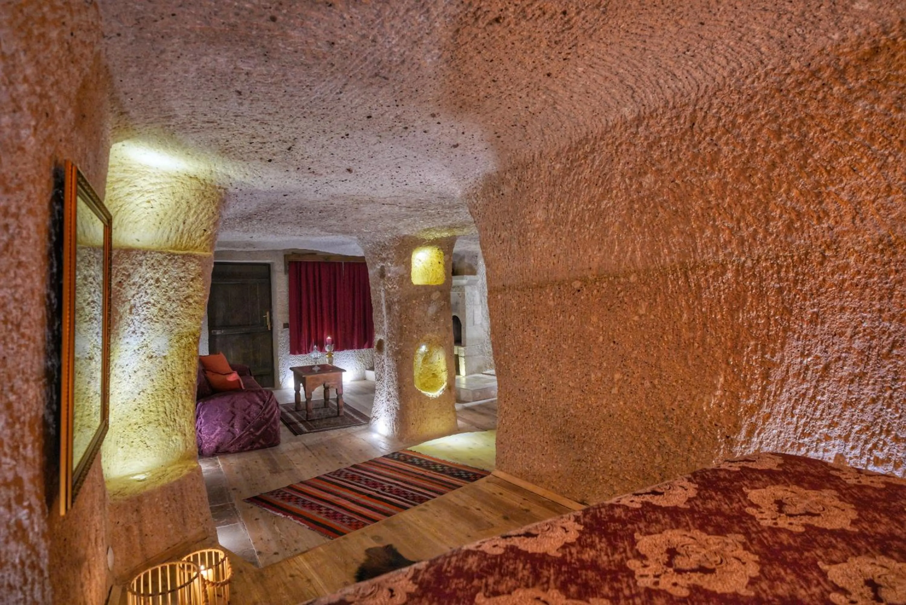 Bedroom, Bed in Takaev Cave House