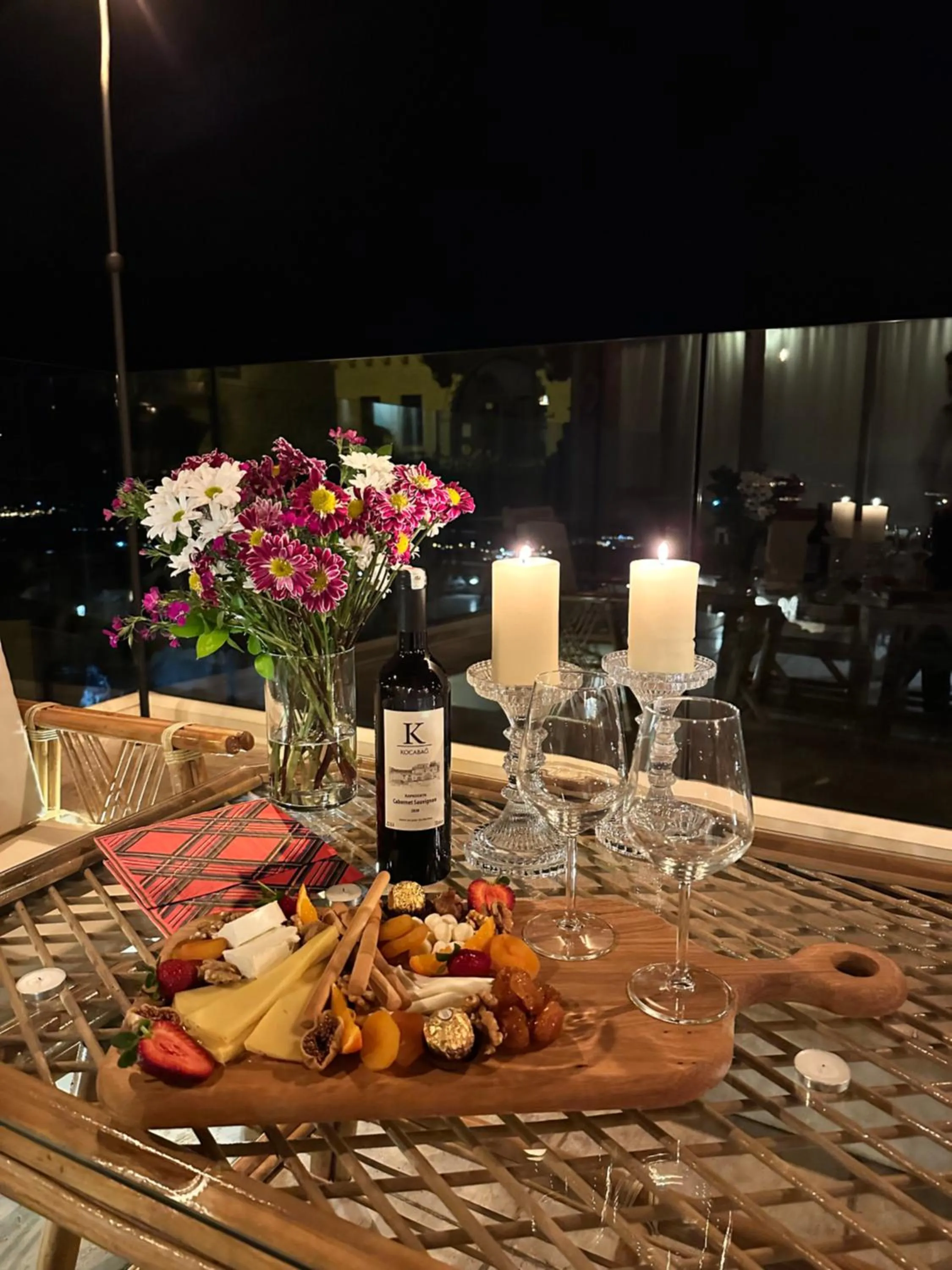 Food and drinks in Takaev Cave House