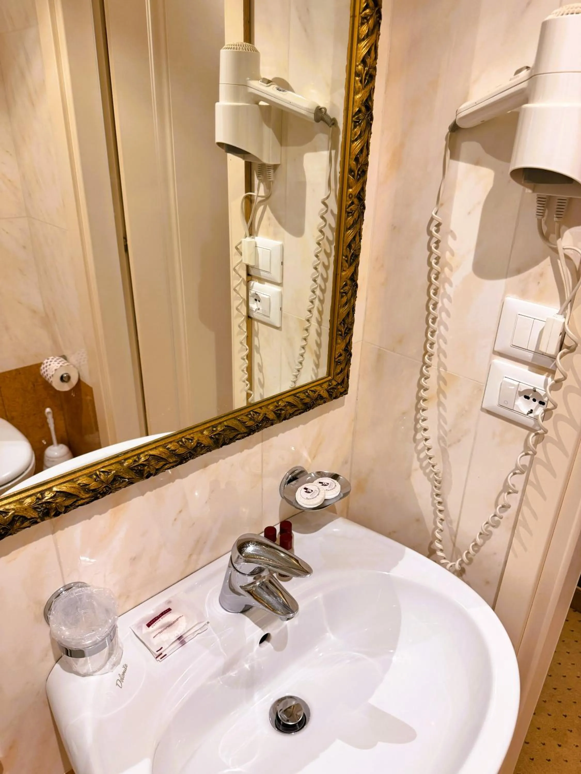 Bathroom in Hotel Corte Contarina