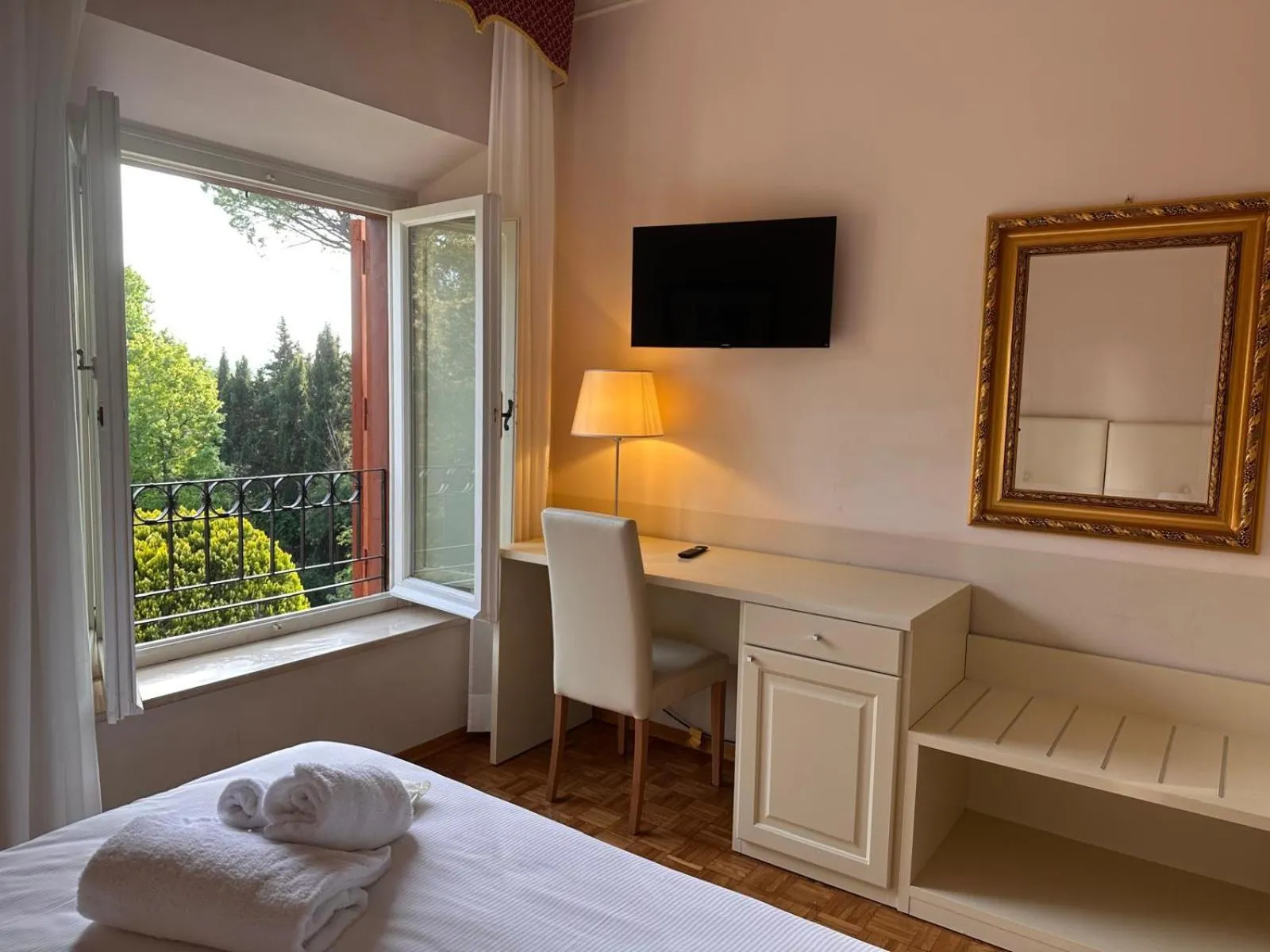 Bed in Hotel Villa Quiete