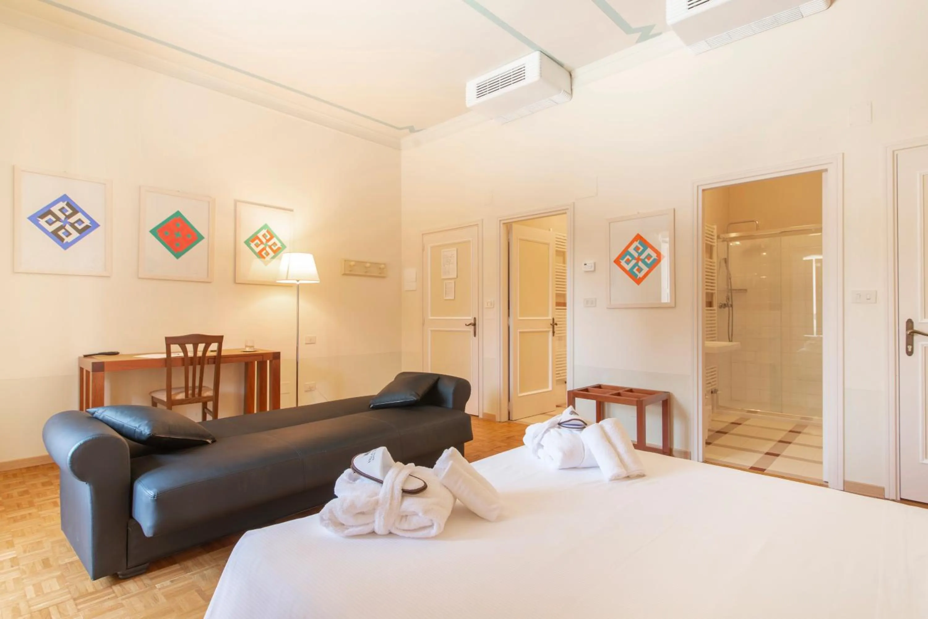 Photo of the whole room, Bed in Hotel Villa Quiete