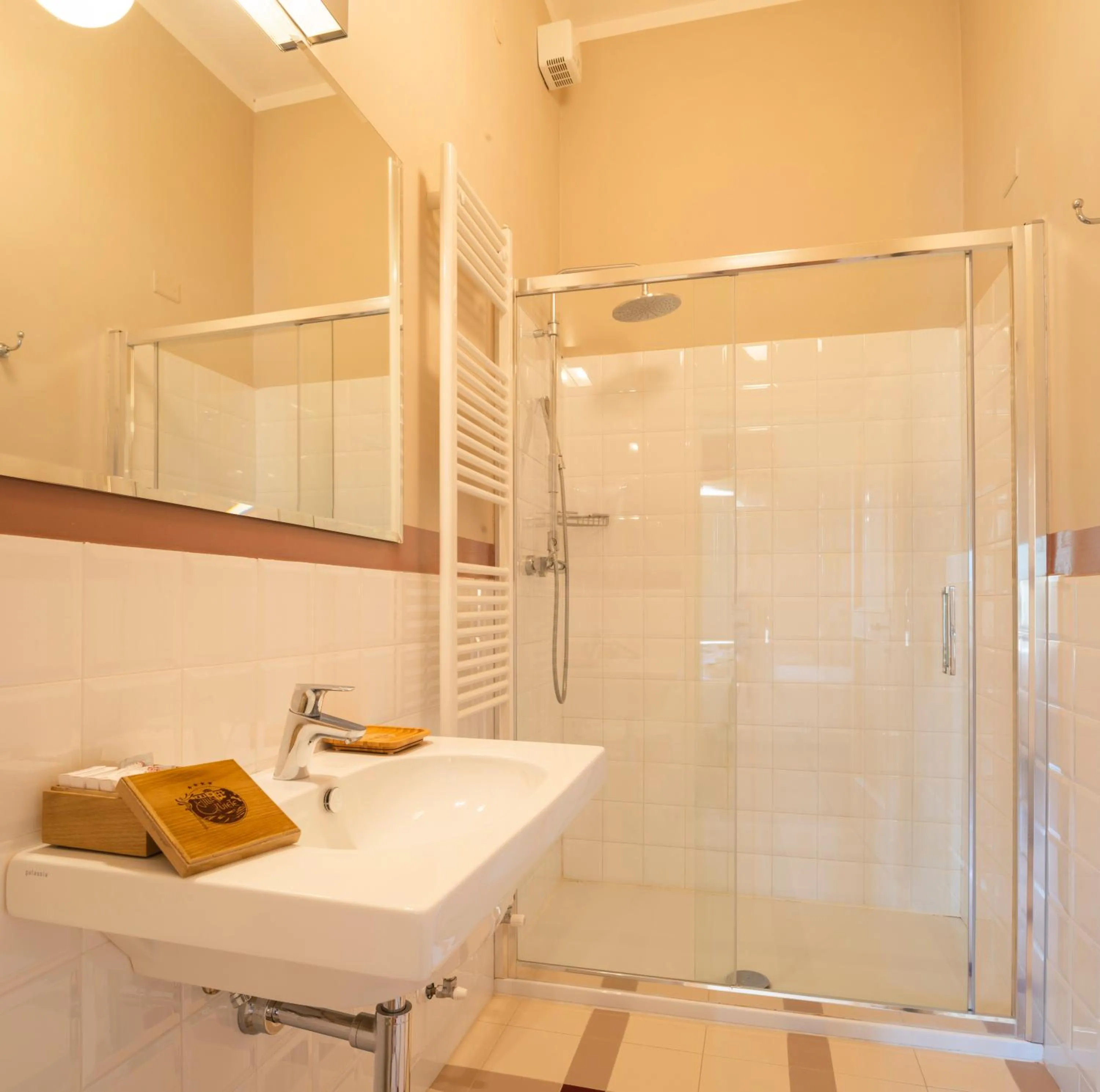 Bathroom in Hotel Villa Quiete