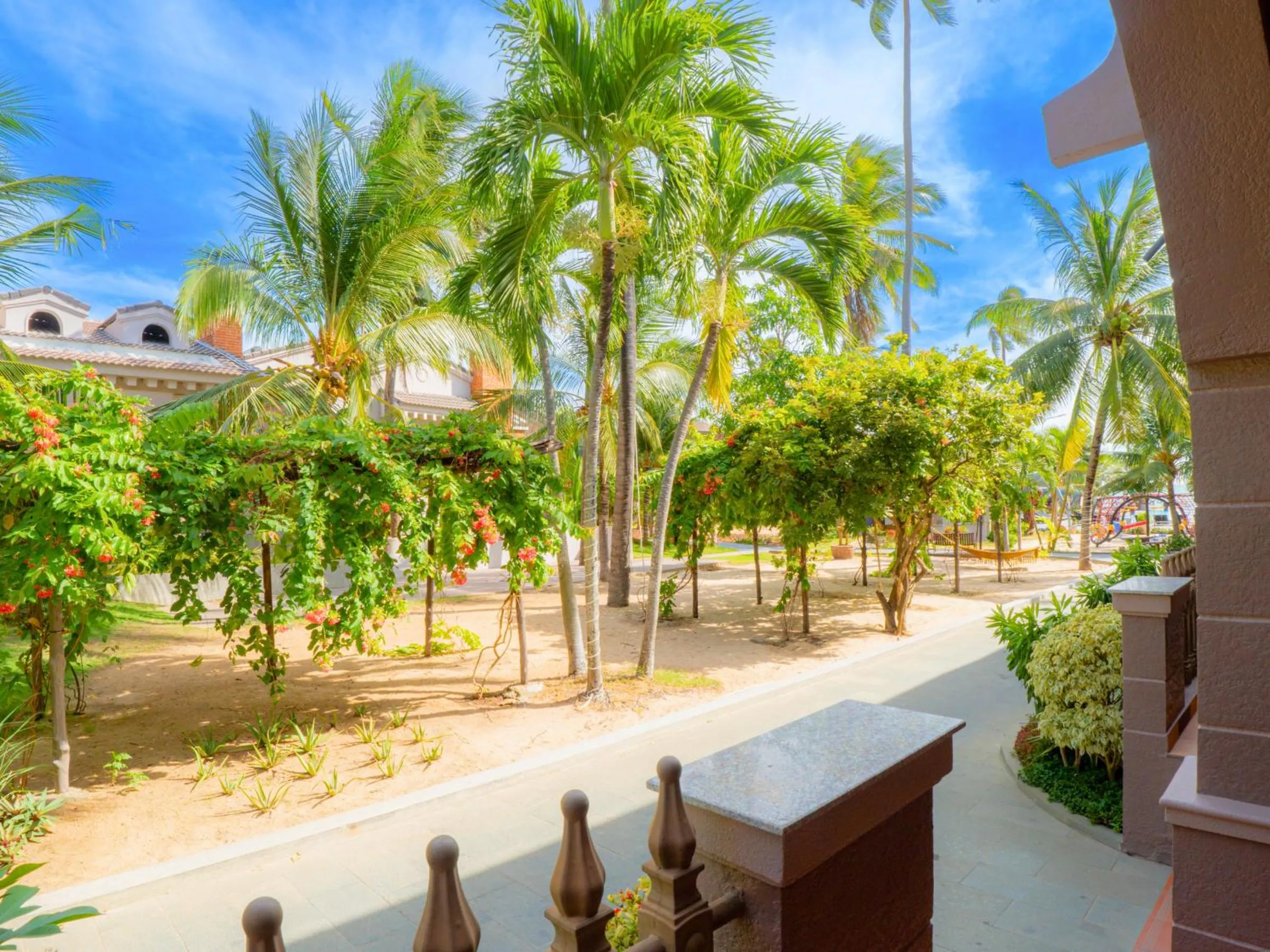 Garden in Le' VIVA Resort Mui Ne