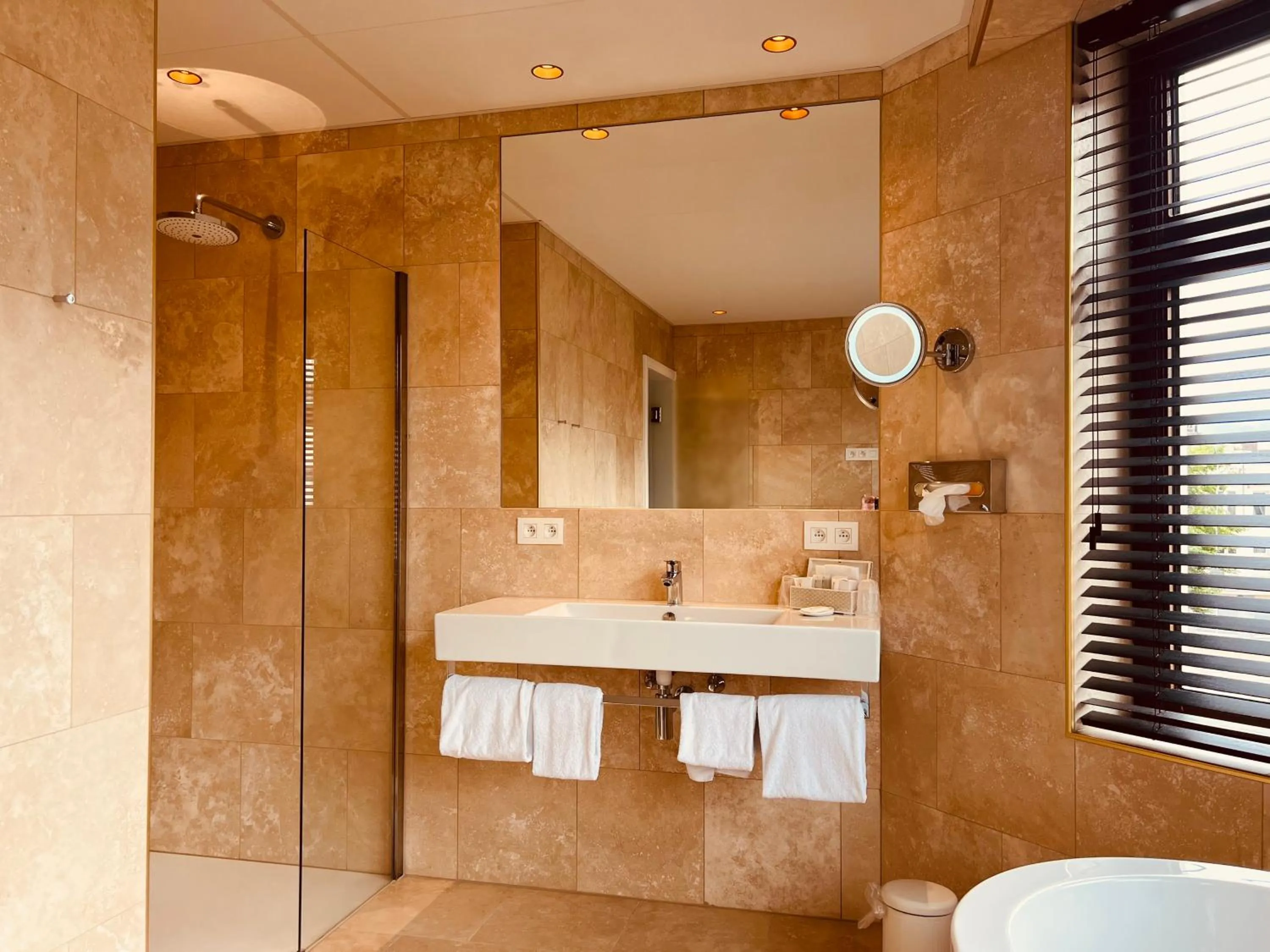Shower in Gatsby Hotel - Adults Only - Small Luxury Hotel - by F-Hotels