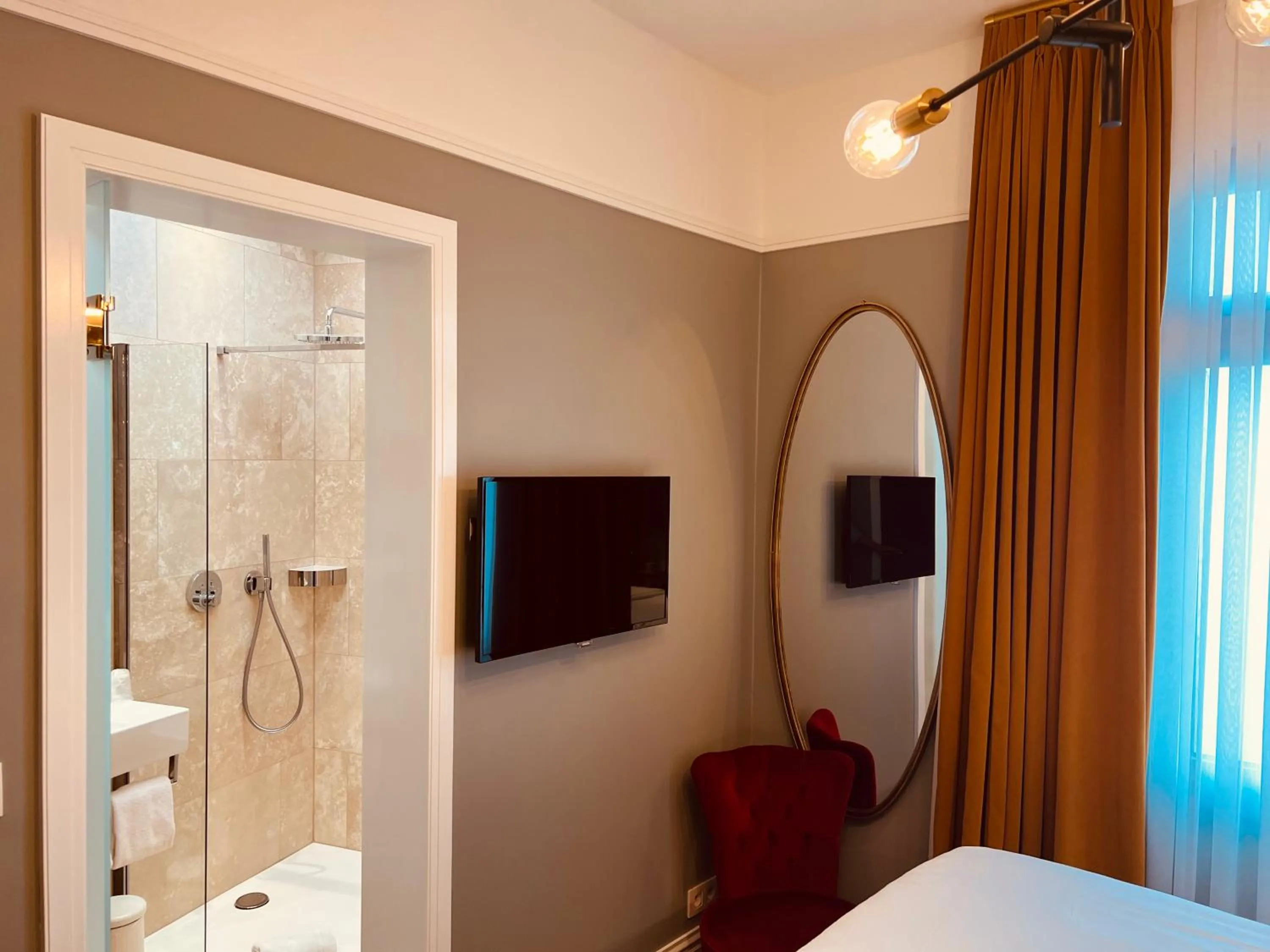 Bedroom, Bed in Gatsby Hotel - Adults Only - Small Luxury Hotel - by F-Hotels