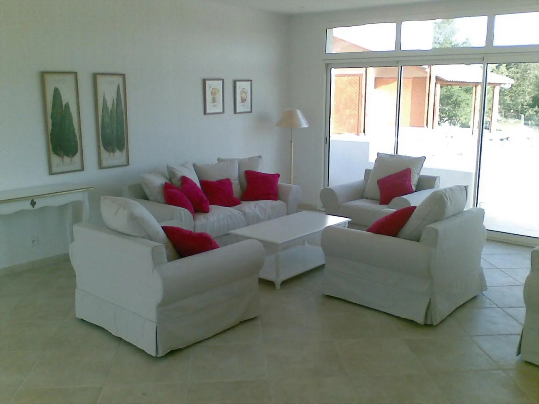 Lobby or reception in Lagrange Vacances Les Bastides des Chaumettes