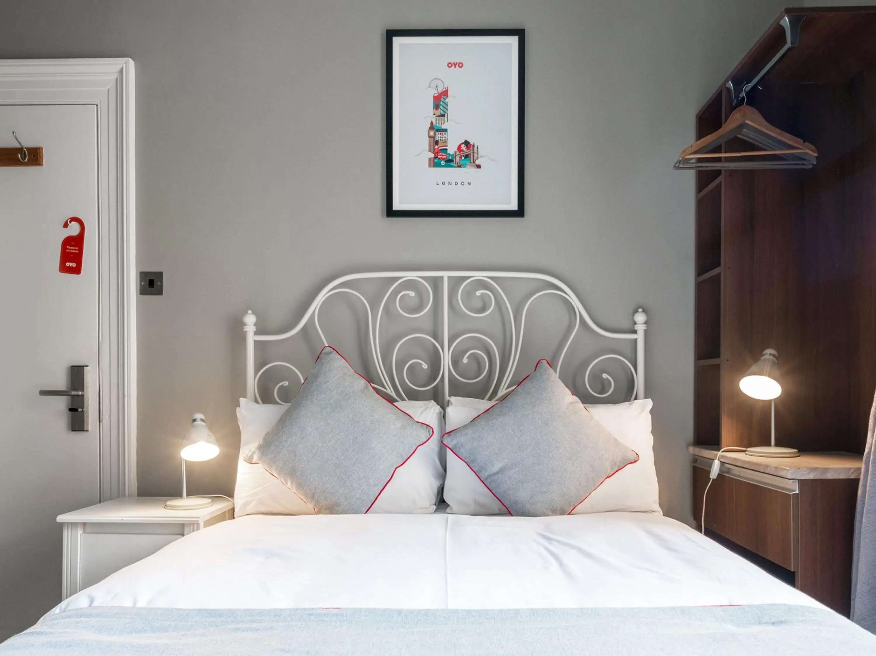 Bedroom in Belgravia Rooms Hotel