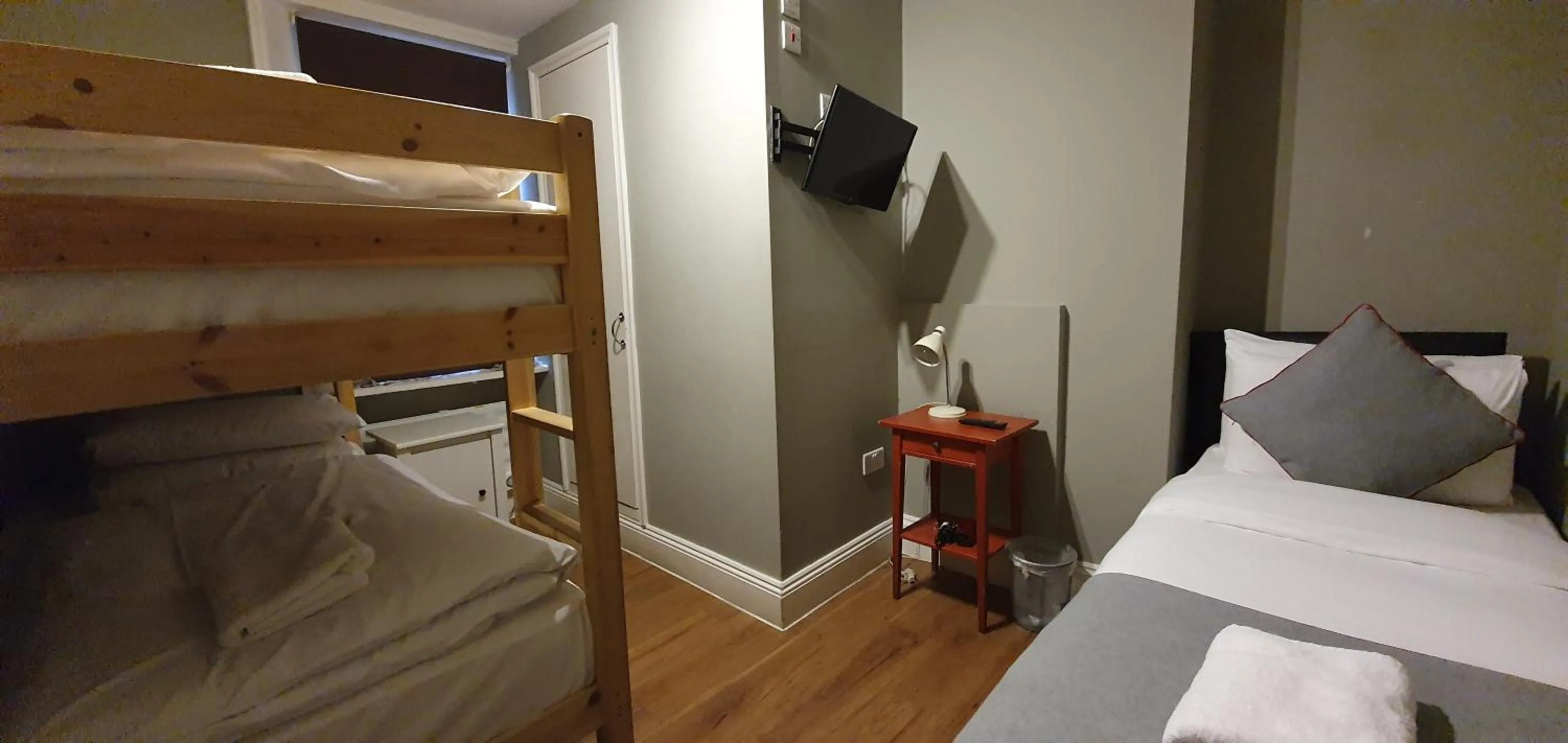 Bedroom in Belgravia Rooms Hotel