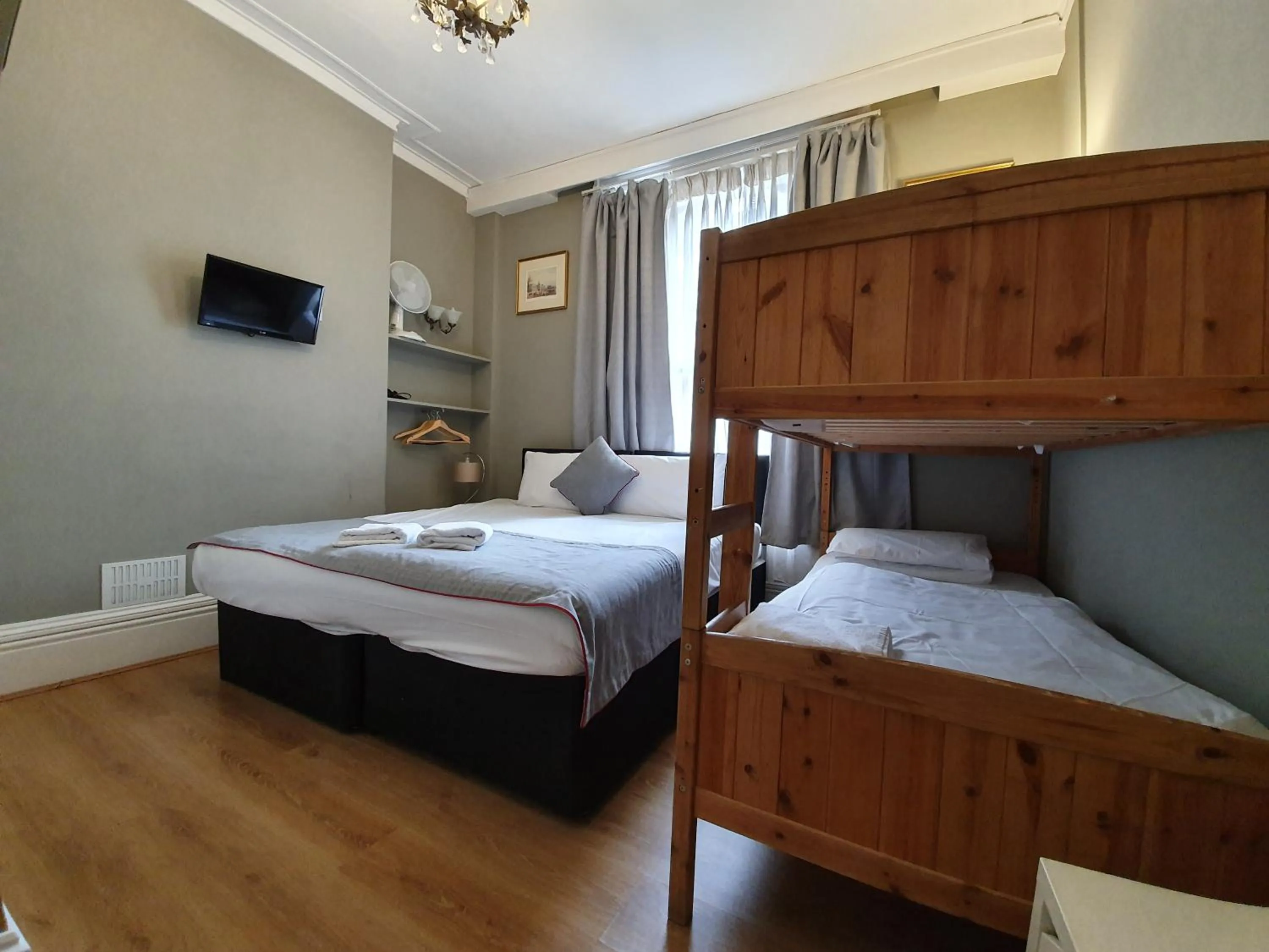 Bedroom in Belgravia Rooms Hotel