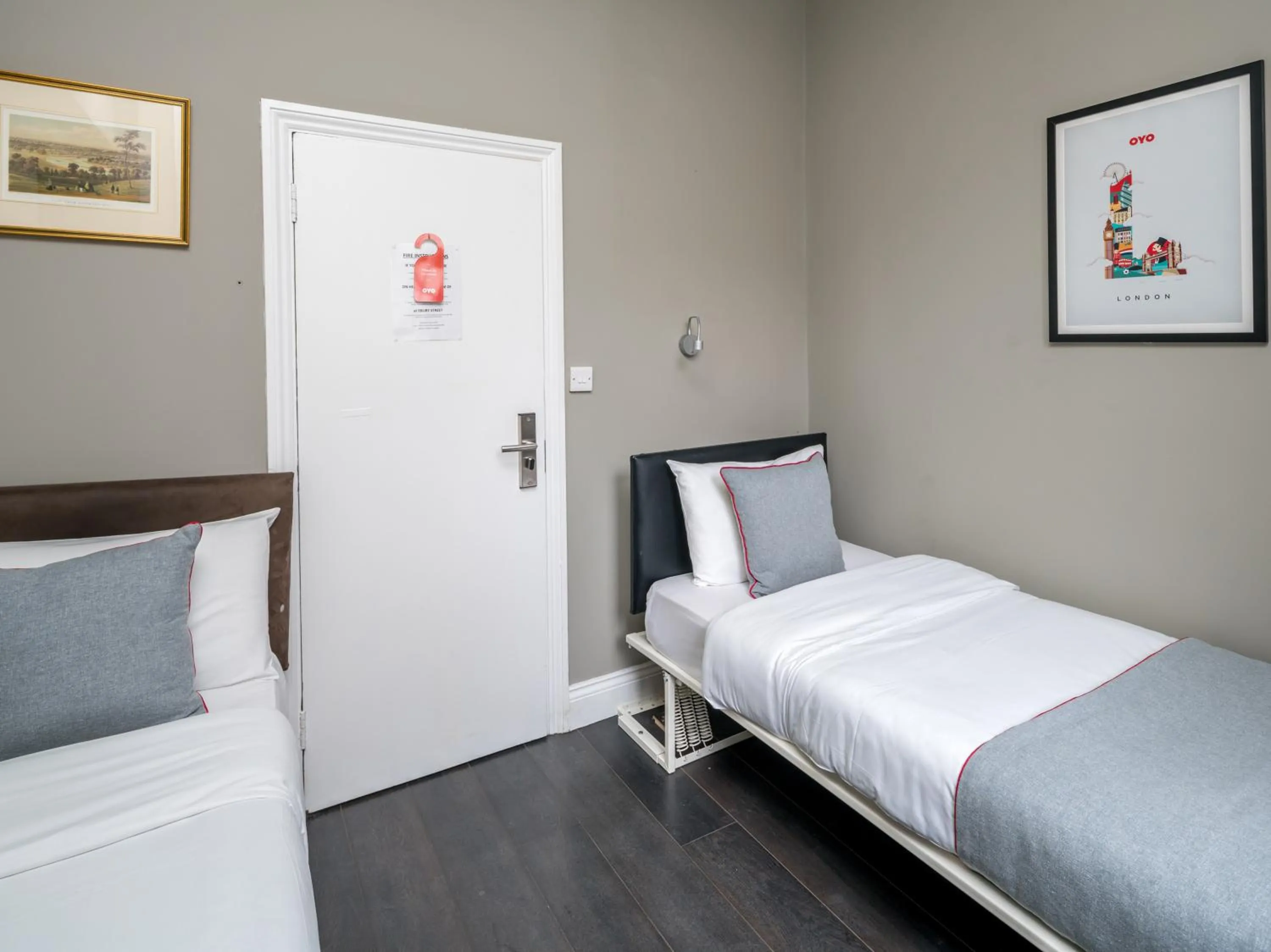 Bedroom in Belgravia Rooms Hotel