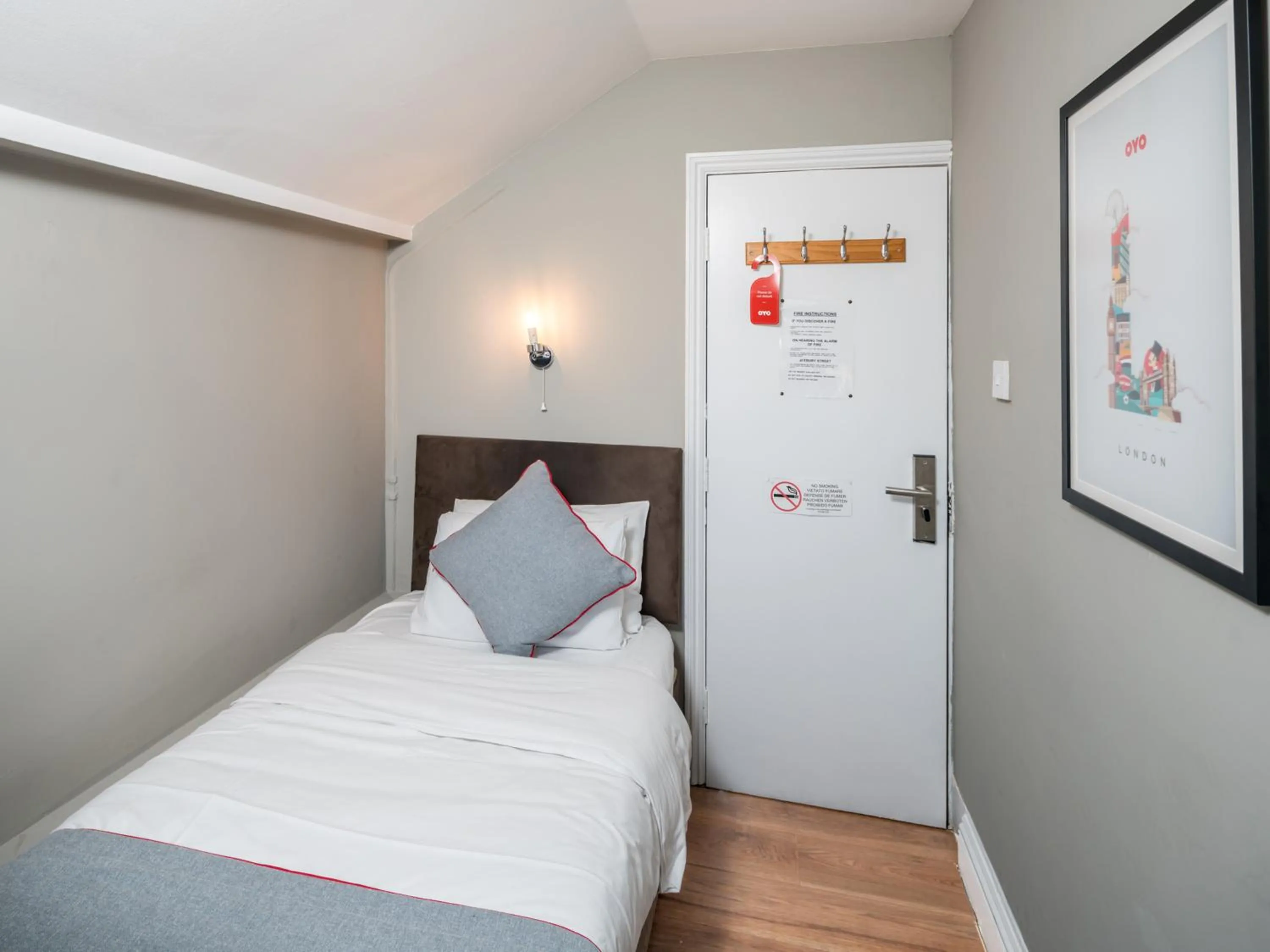 Bedroom in Belgravia Rooms Hotel