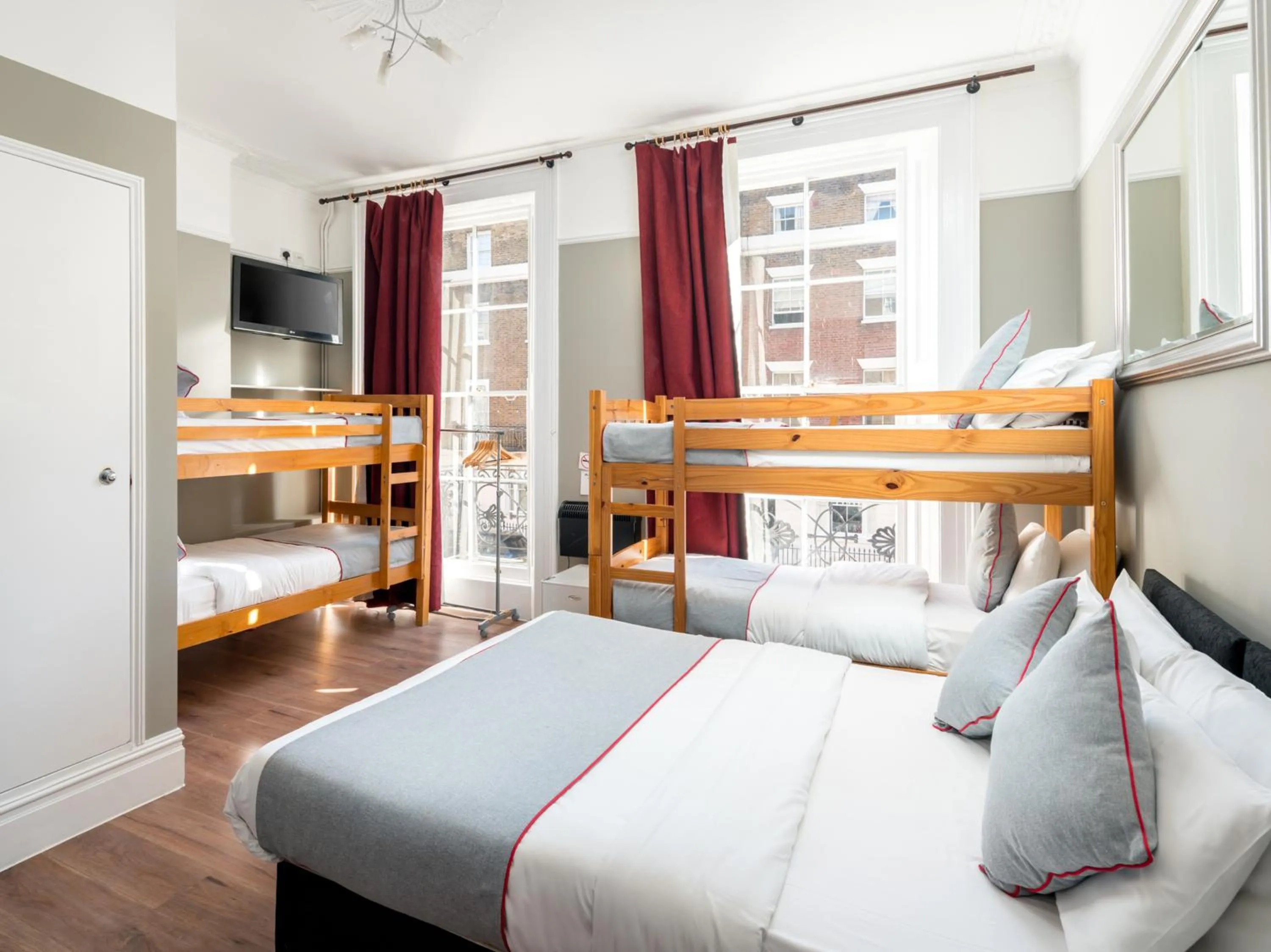 Bedroom in Belgravia Rooms Hotel